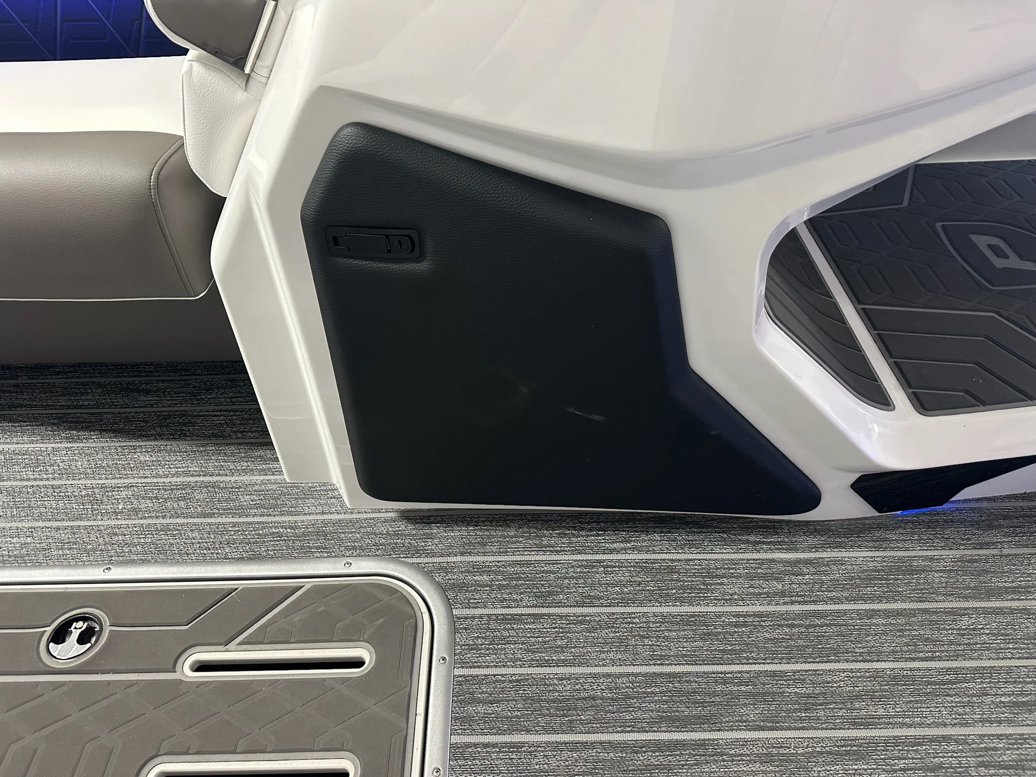 2026 Premier 250INTRIGUE Image Thumbnail #58