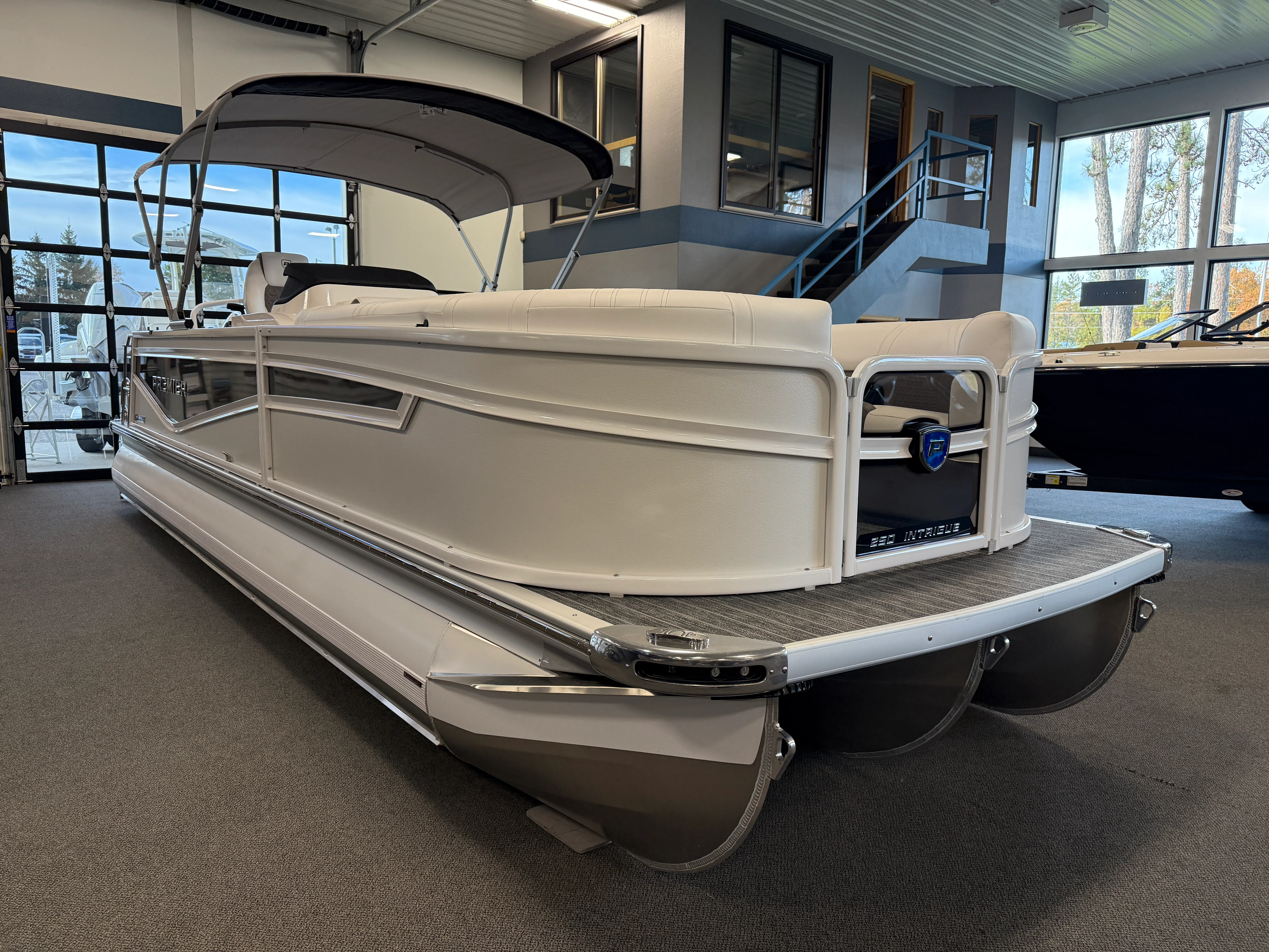 2026 Premier 250INTRIGUE Image Thumbnail #9