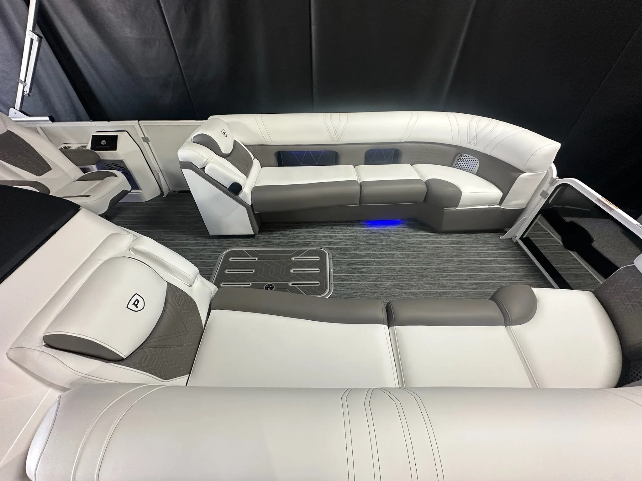 2026 Premier 250INTRIGUE Image Thumbnail #18