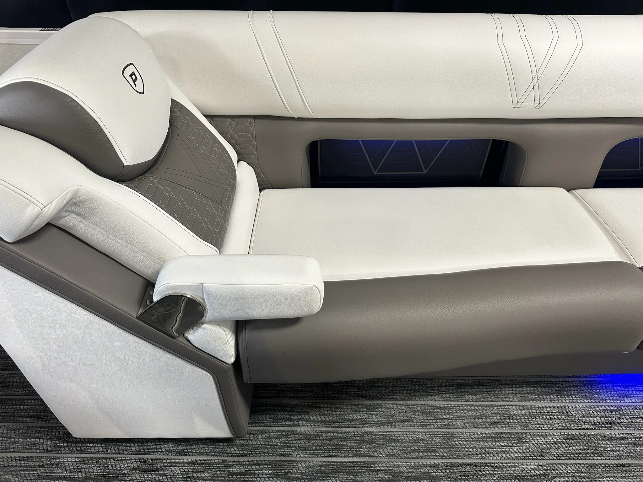 2026 Premier 250INTRIGUE Image Thumbnail #64