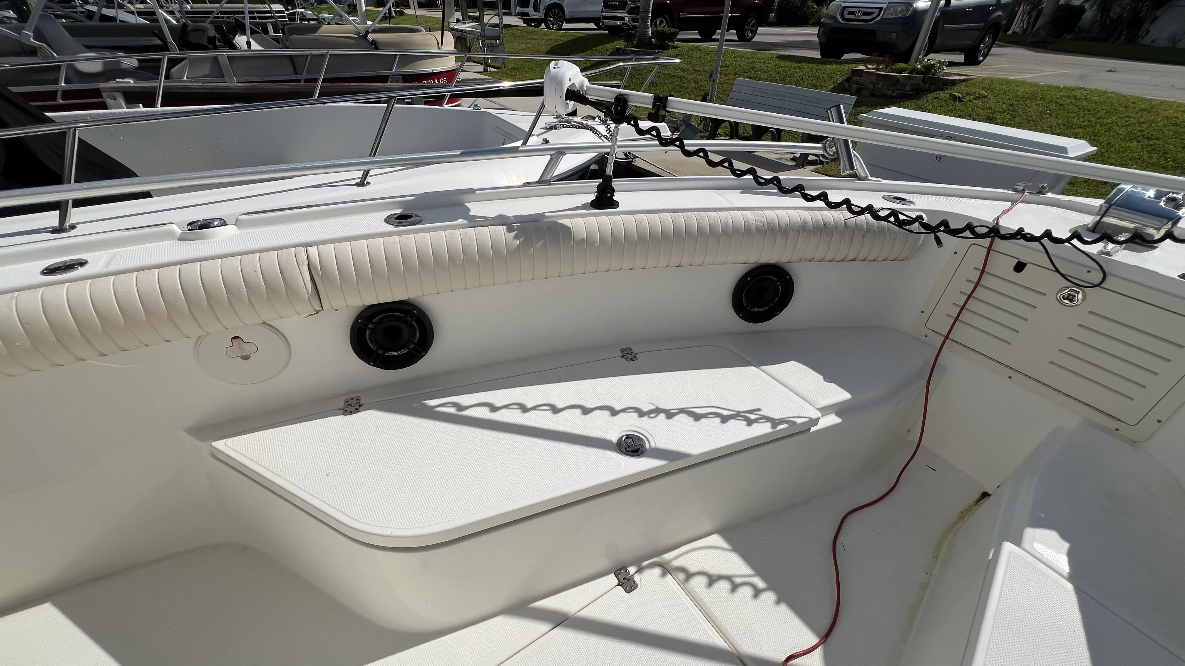 2014 Mako 284 CENTER CONSOLE Image Thumbnail #28