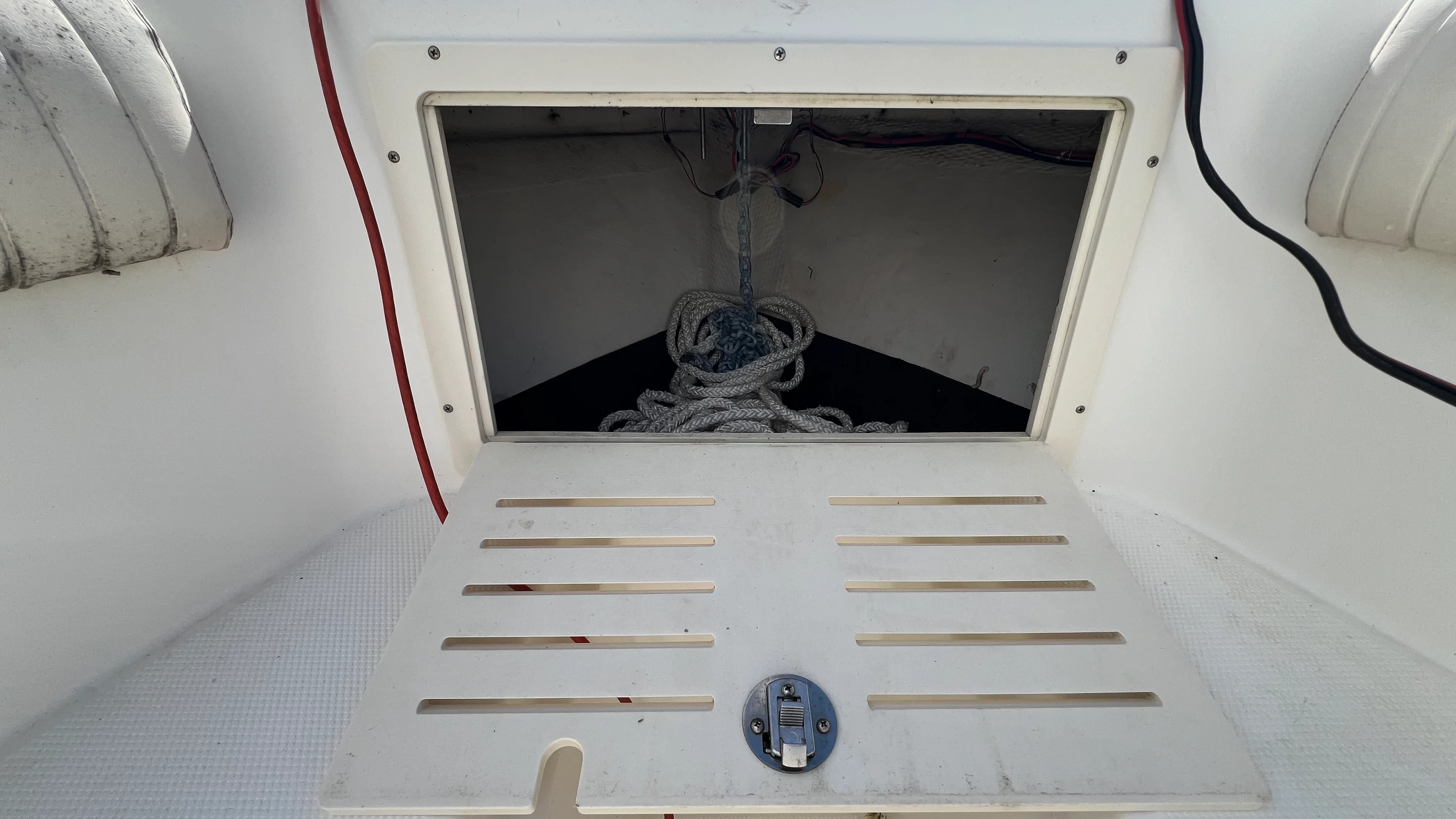 2014 Mako 284 CENTER CONSOLE Image Thumbnail #31