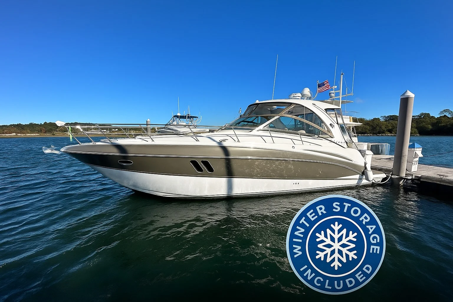 2014 Cruisers Yachts 380 EXPRESS Image Thumbnail #0