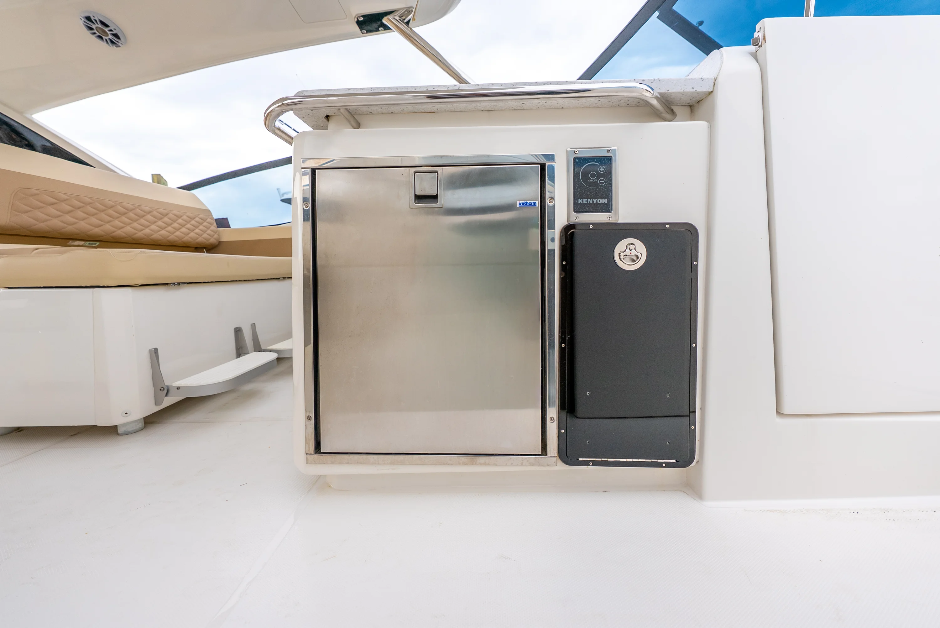 2020 Aquila 32 Image Thumbnail #64