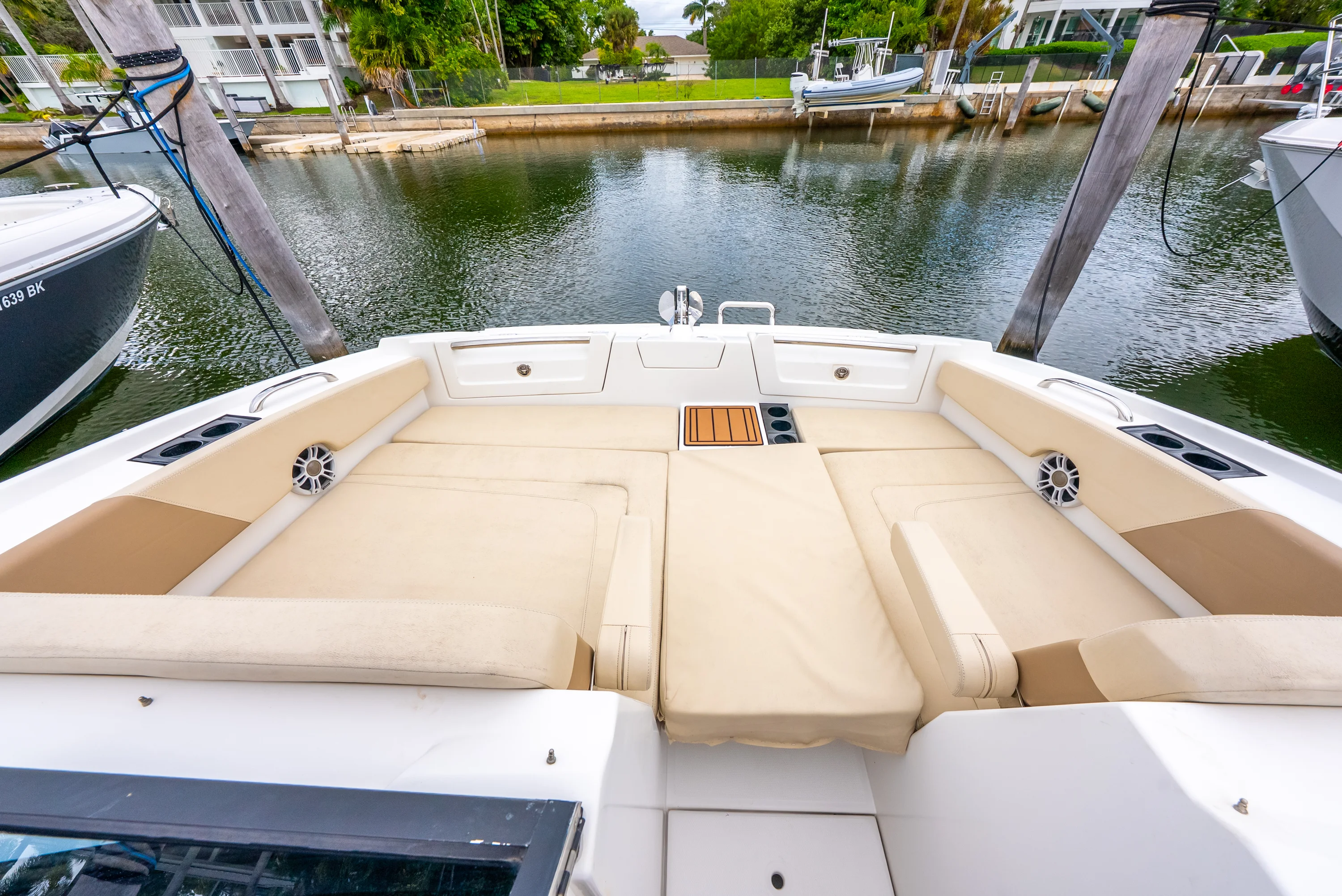 2020 Aquila 32 Image Thumbnail #36