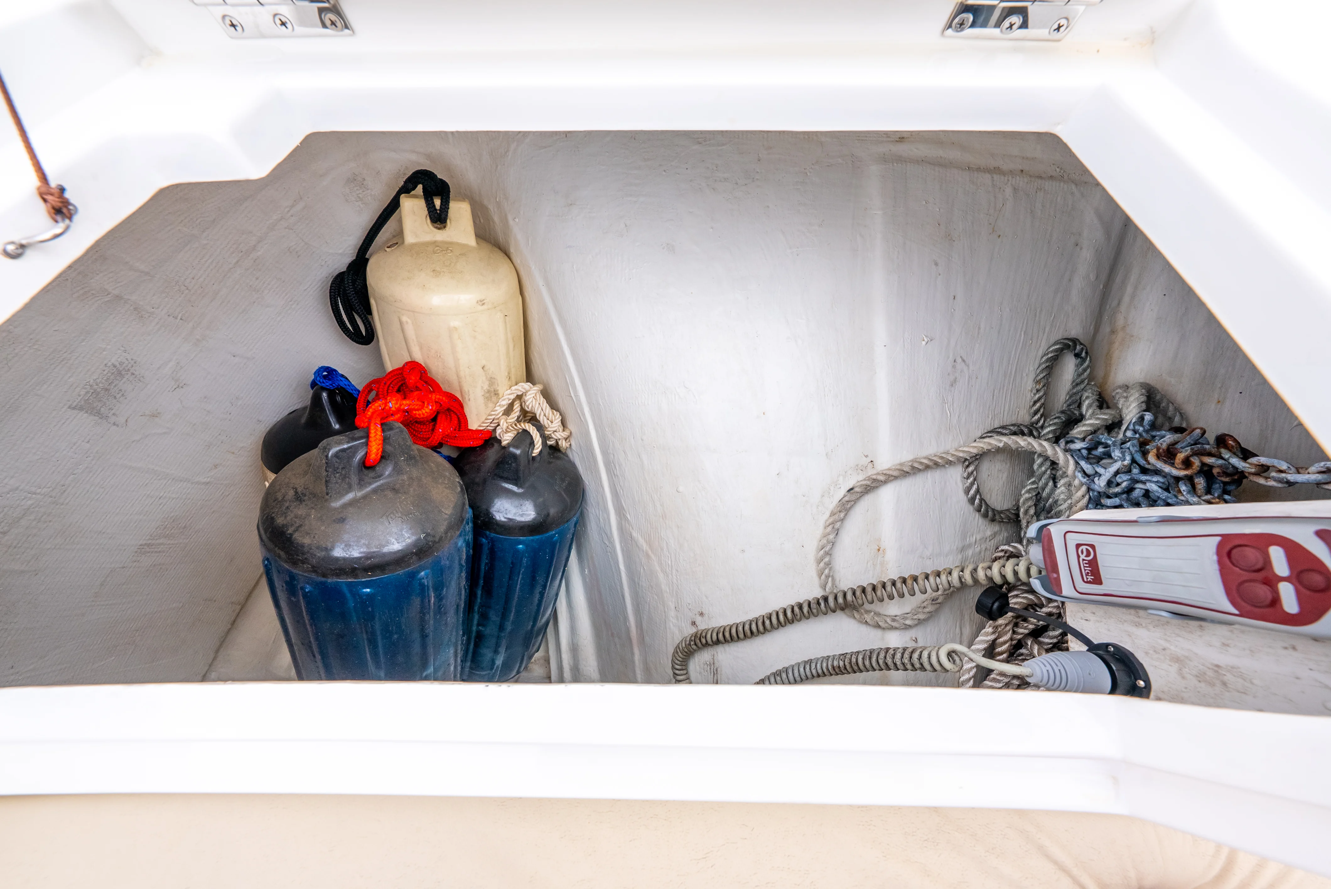 2020 Aquila 32 Image Thumbnail #42