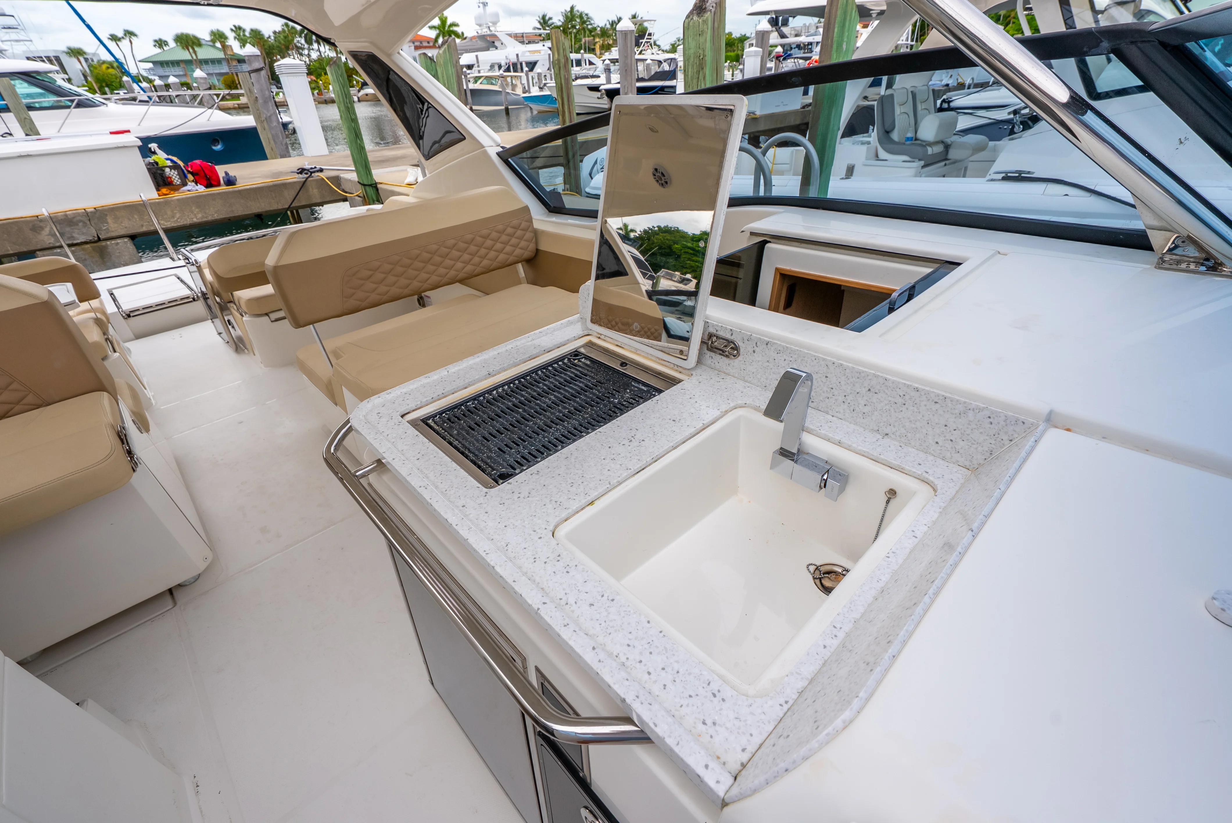 2020 Aquila 32 Image Thumbnail #31