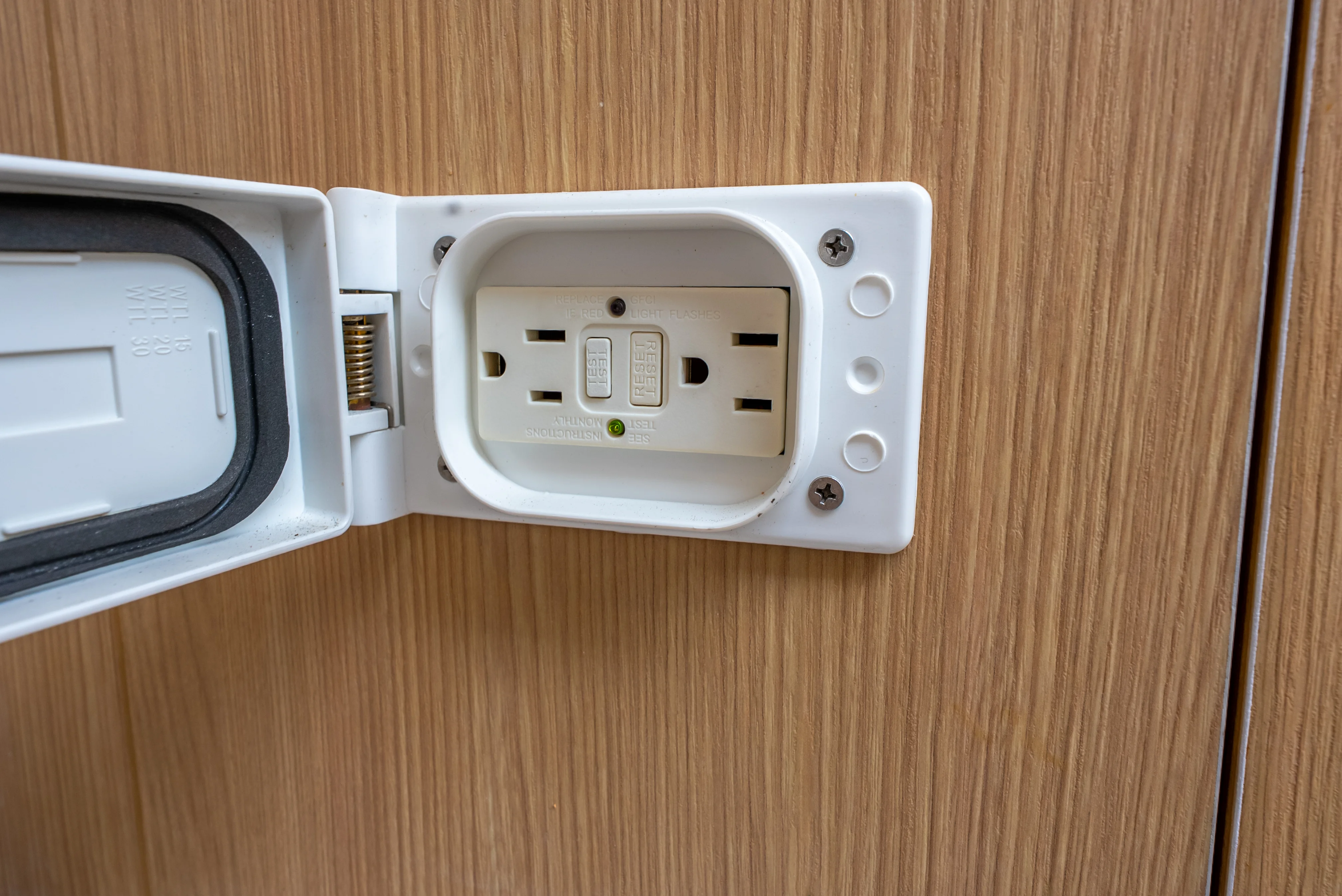 2020 Aquila 32 Image Thumbnail #58