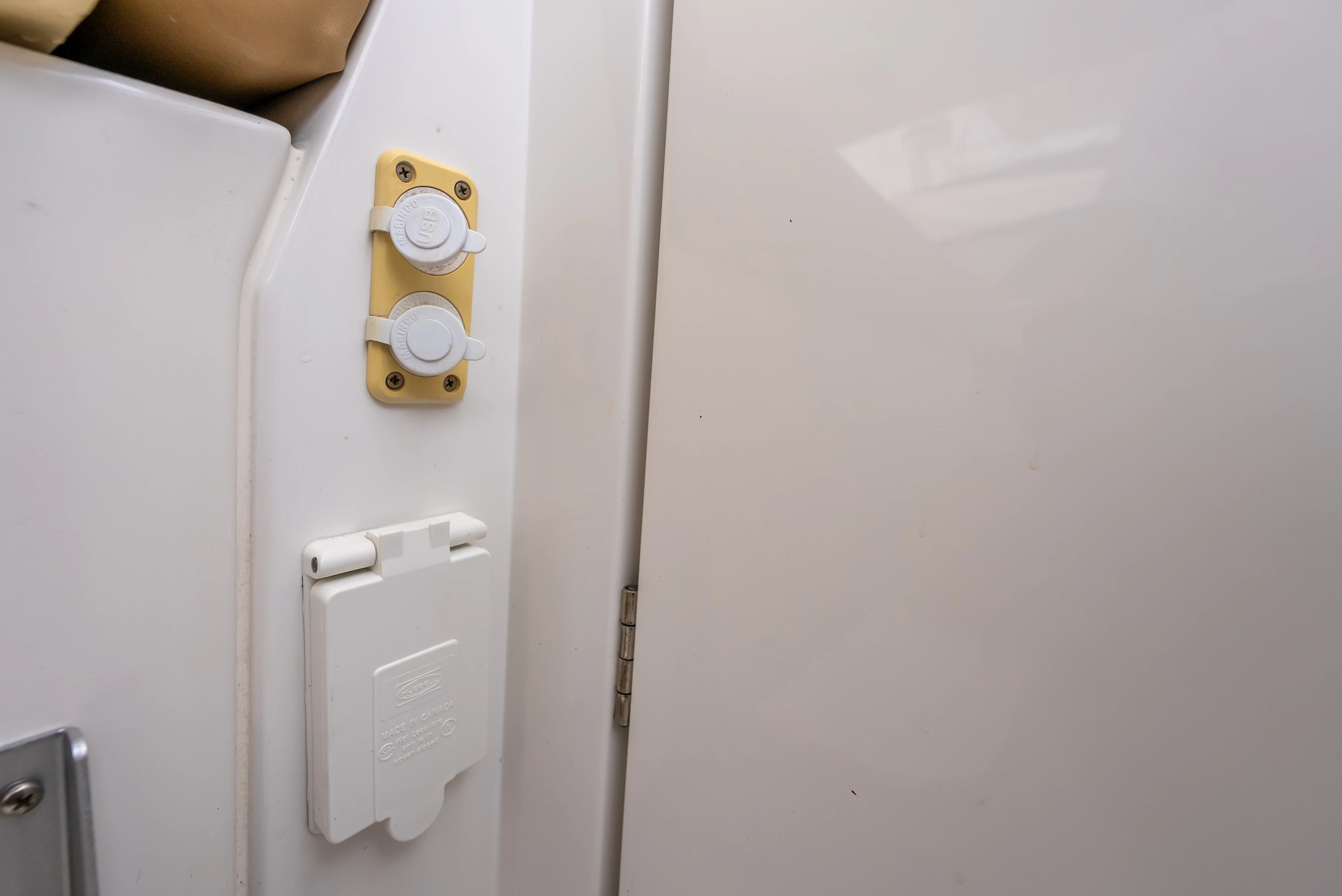 2020 Aquila 32 Image Thumbnail #77