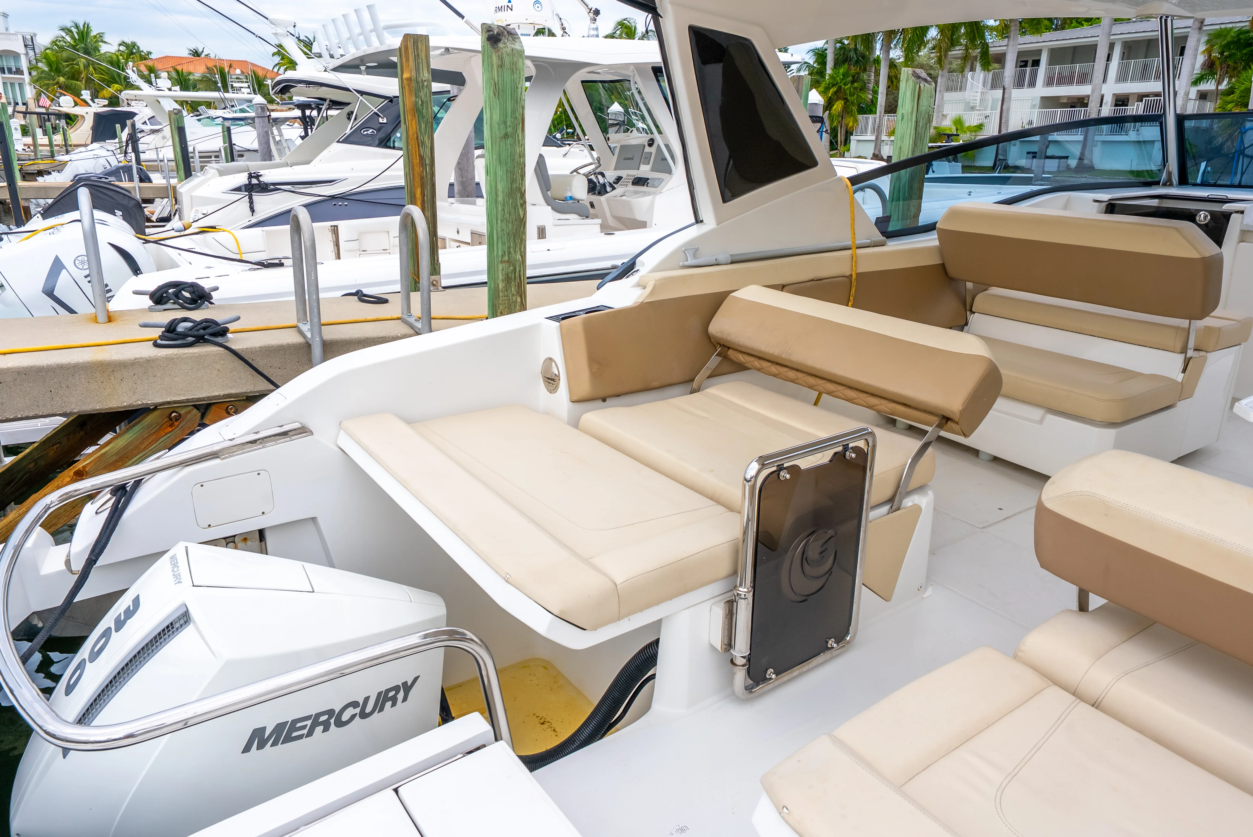 2020 Aquila 32 Image Thumbnail #5