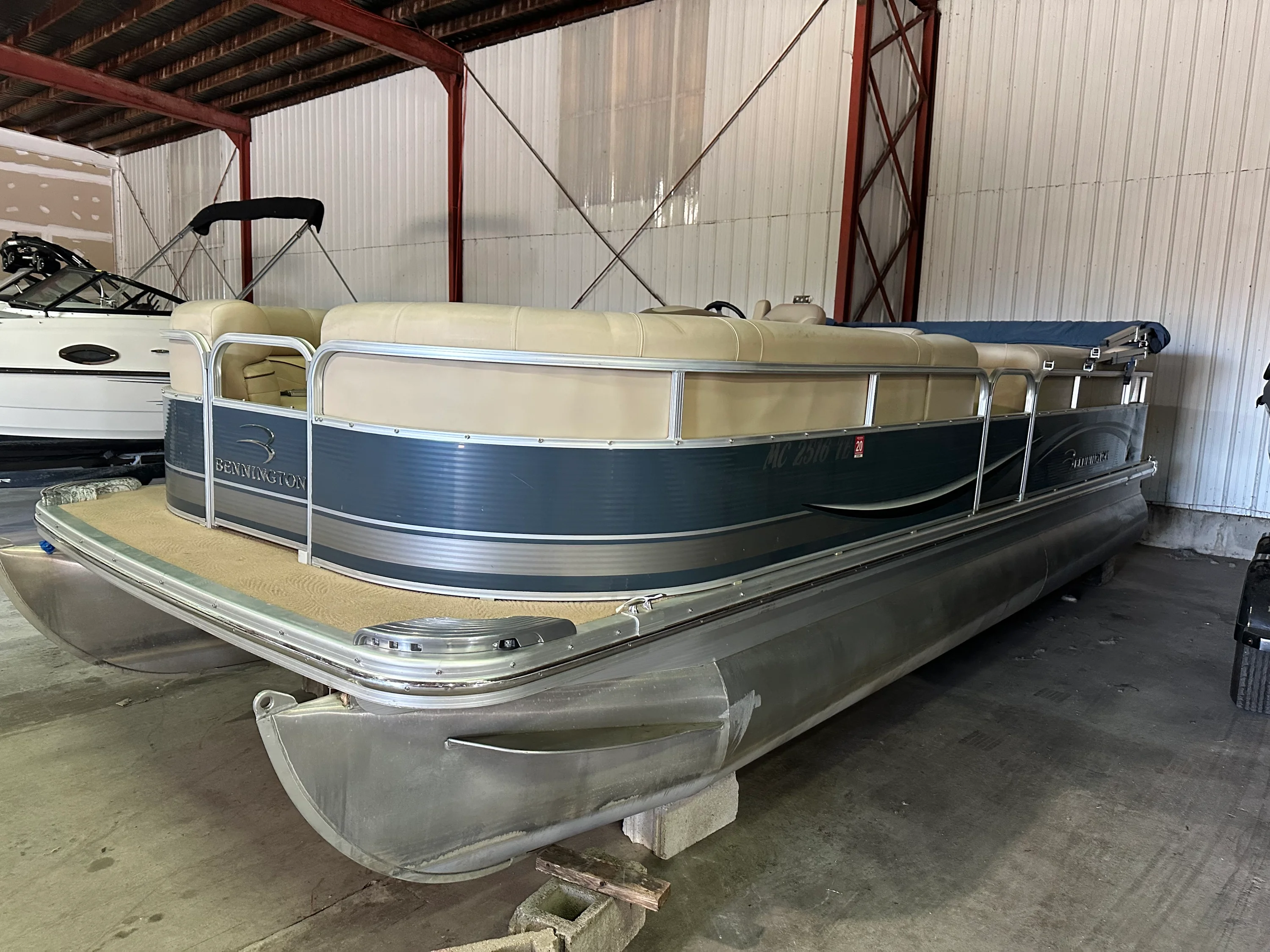 2008 Bennington 2275 RLI Image Thumbnail #2