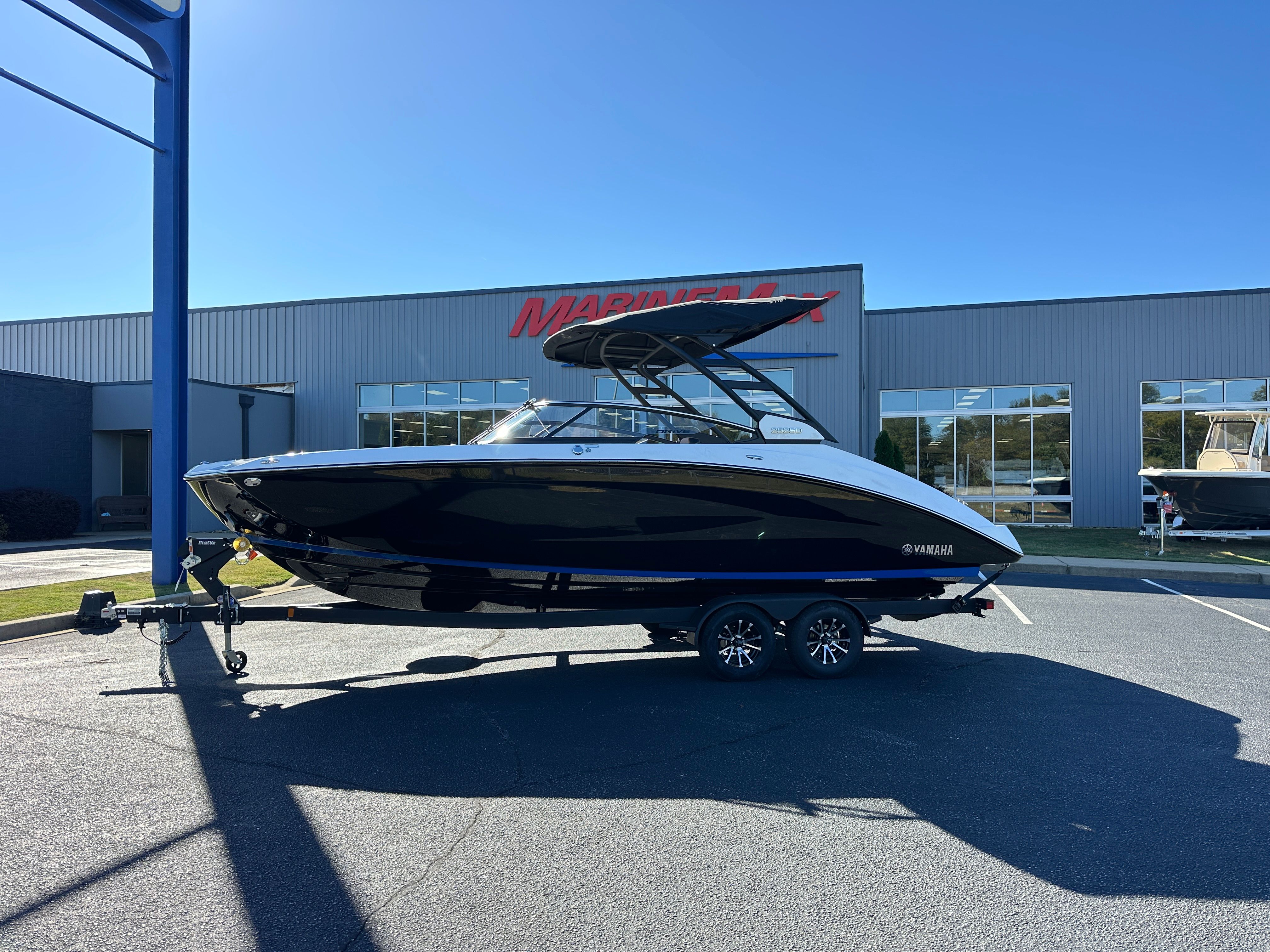 2026 Yamaha 252SD Image Thumbnail #0