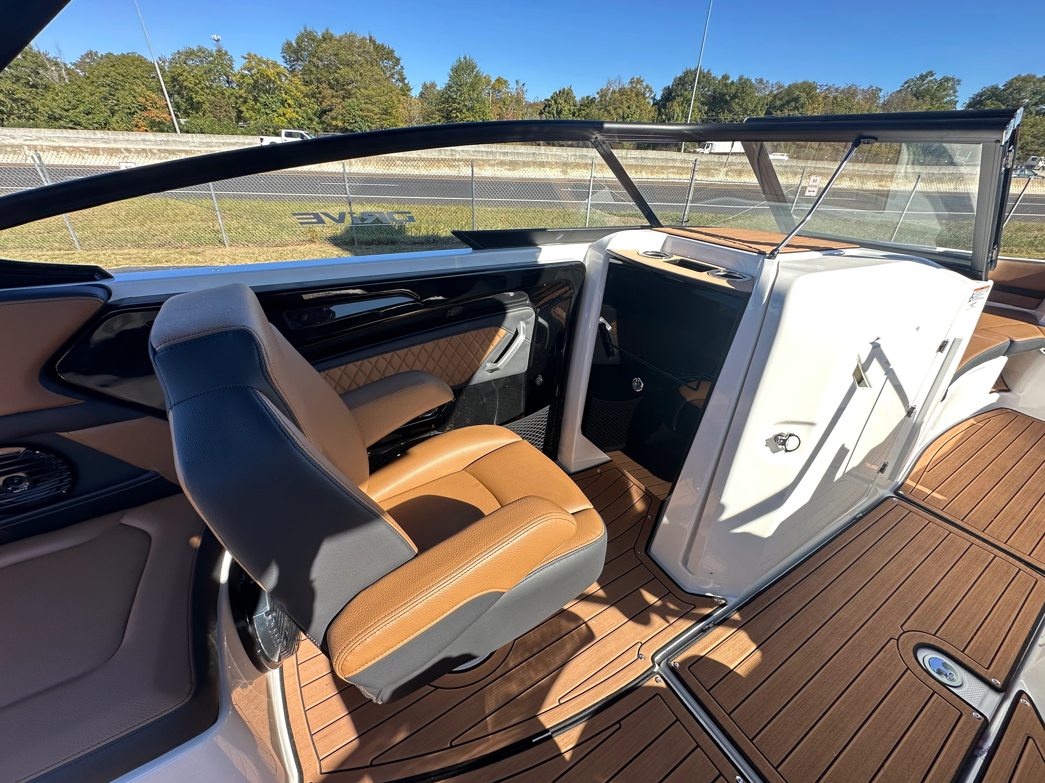 2026 Yamaha 252SD Image Thumbnail #8