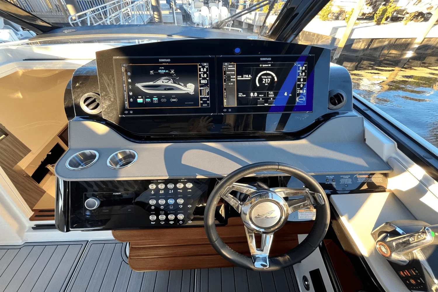 2024 Sea Ray Sundancer 370 Outboard Image Thumbnail #40