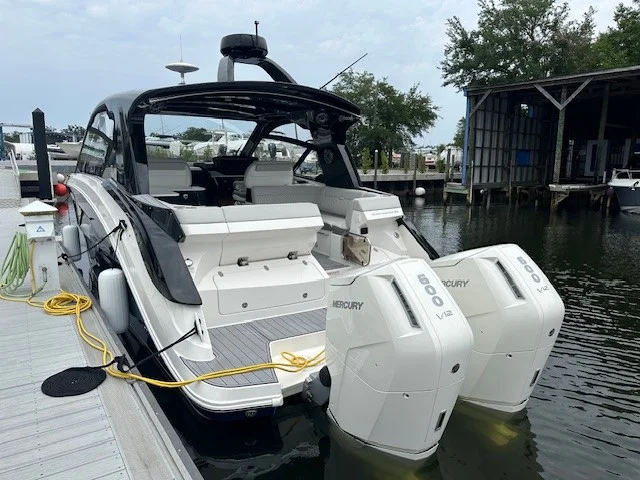 2024 Sea Ray Sundancer 370 Outboard Image Thumbnail #8