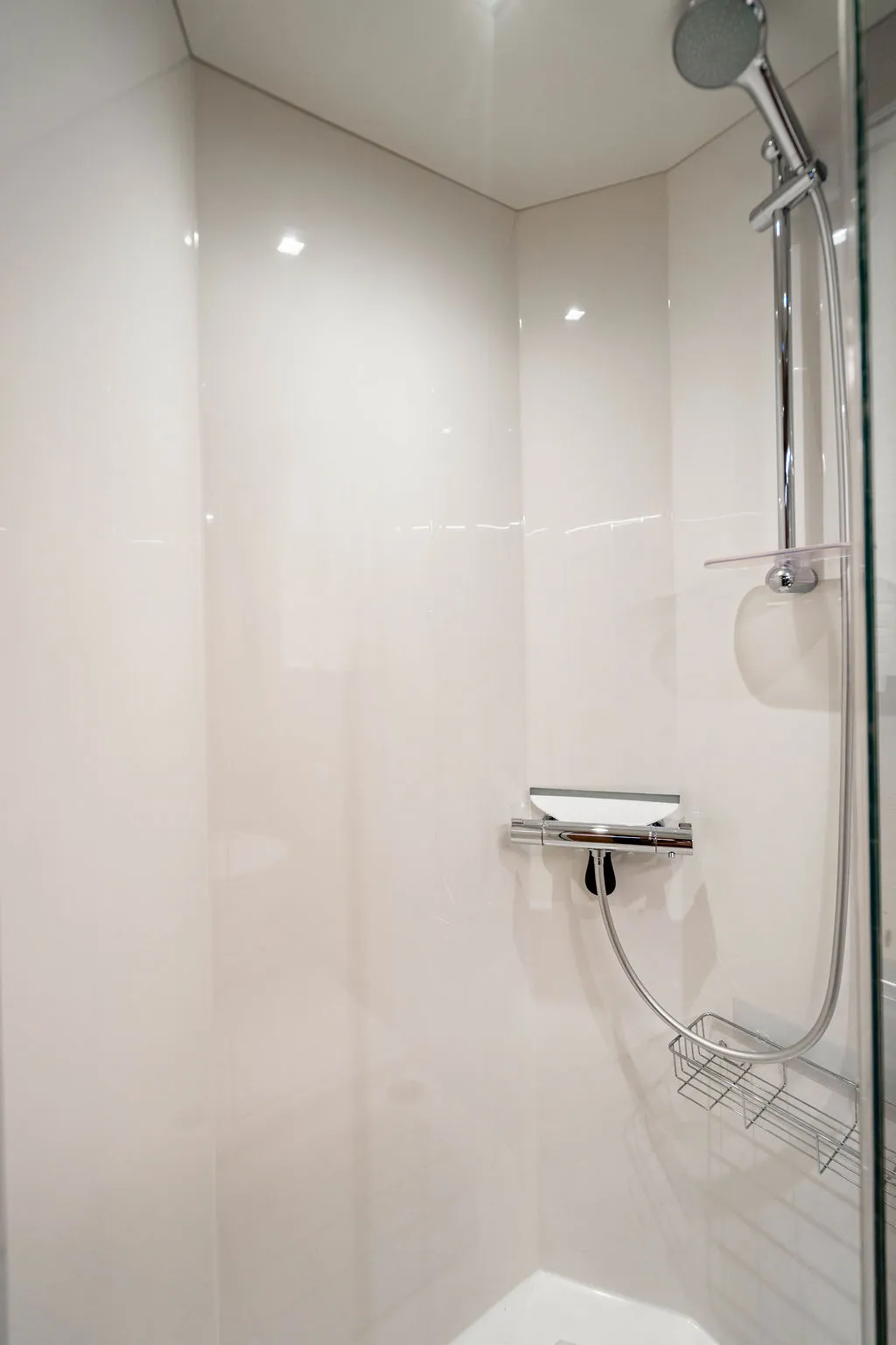 2020 Ocean Alexander 84 R Image Thumbnail #33