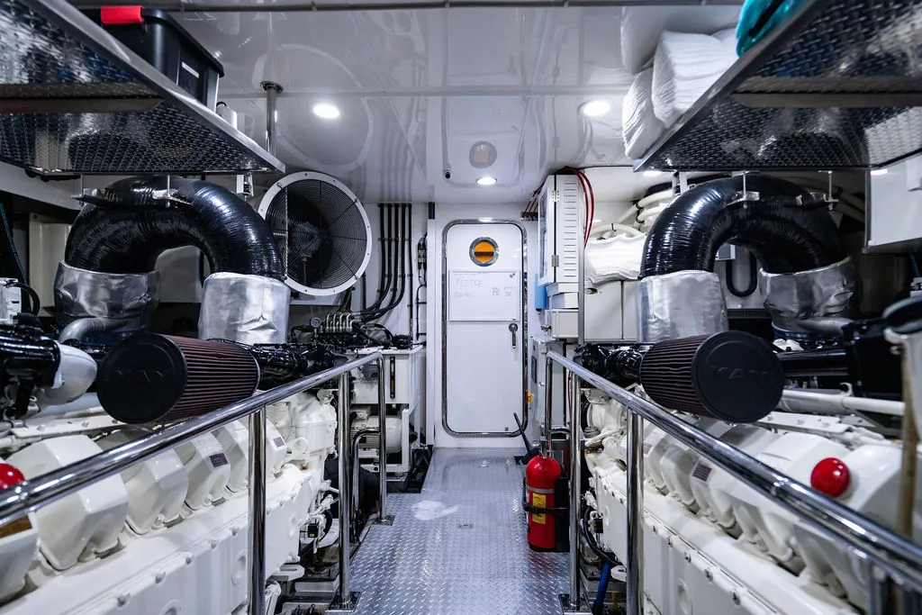 2020 Ocean Alexander 84 R Image Thumbnail #68