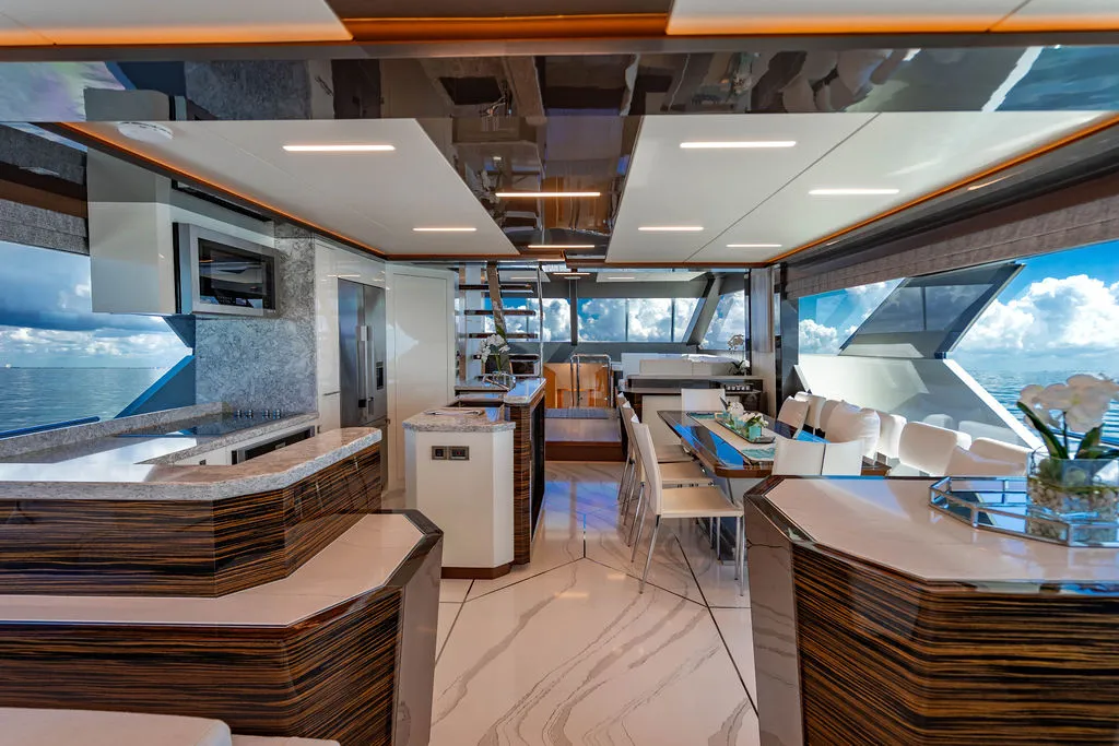 2020 Ocean Alexander 84 R Image Thumbnail #11