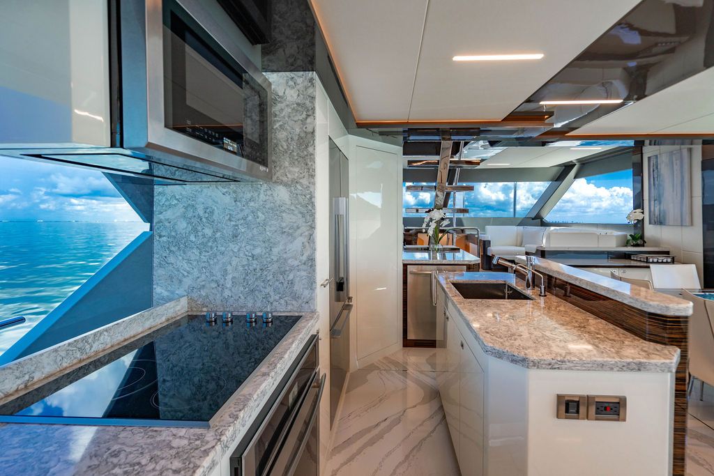 2020 Ocean Alexander 84 R Image Thumbnail #14