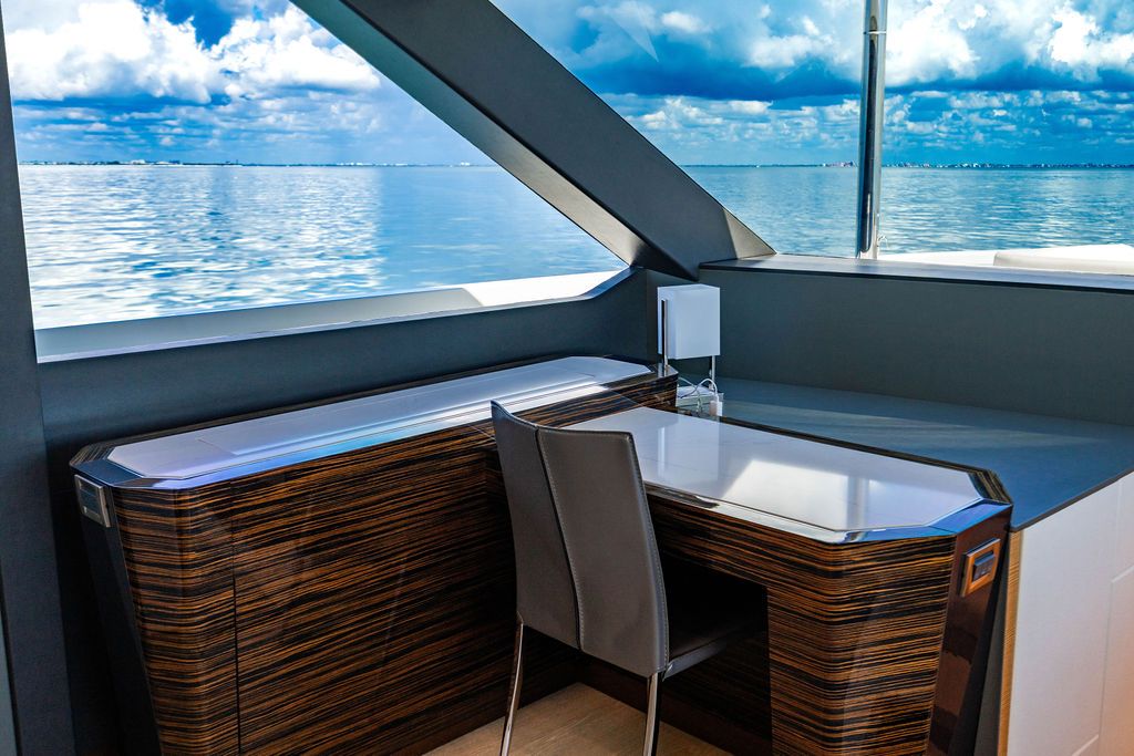 2020 Ocean Alexander 84 R Image Thumbnail #18