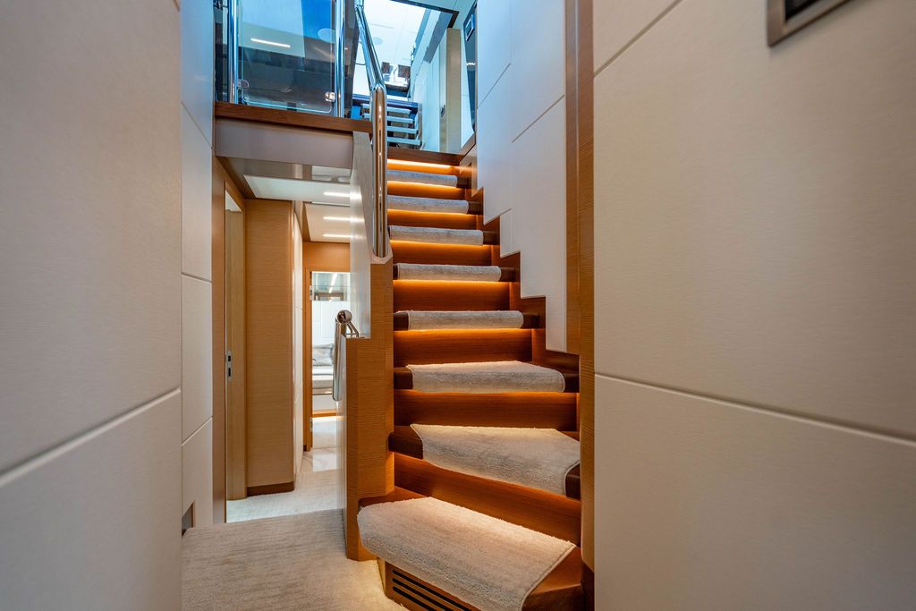 2020 Ocean Alexander 84 R Image Thumbnail #40