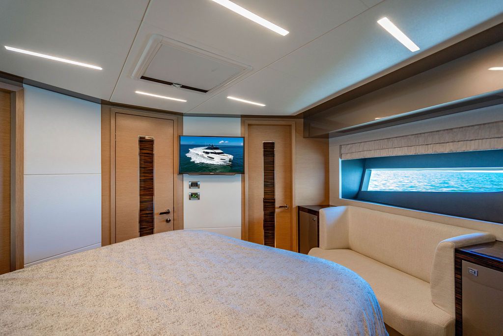 2020 Ocean Alexander 84 R Image Thumbnail #31