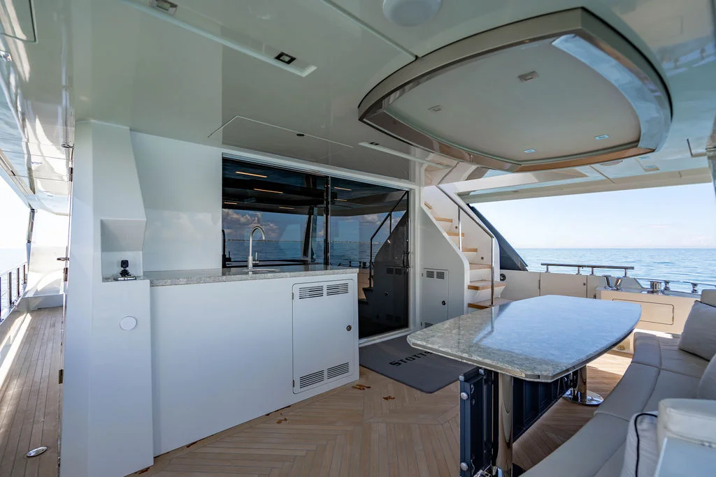 2020 Ocean Alexander 84 R Image Thumbnail #6