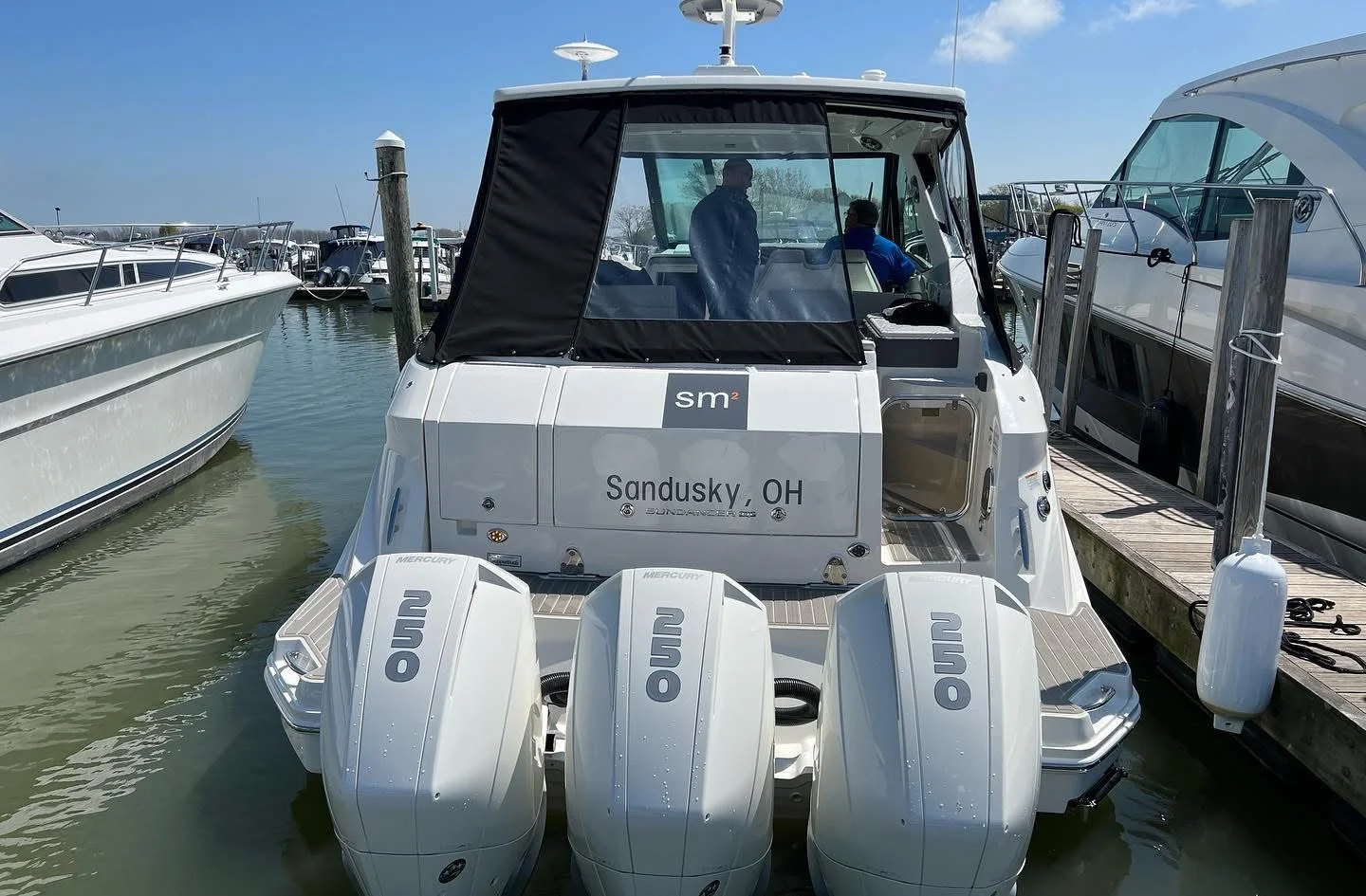 2023 Sea Ray 320 SUNDANCER OB Image Thumbnail #7