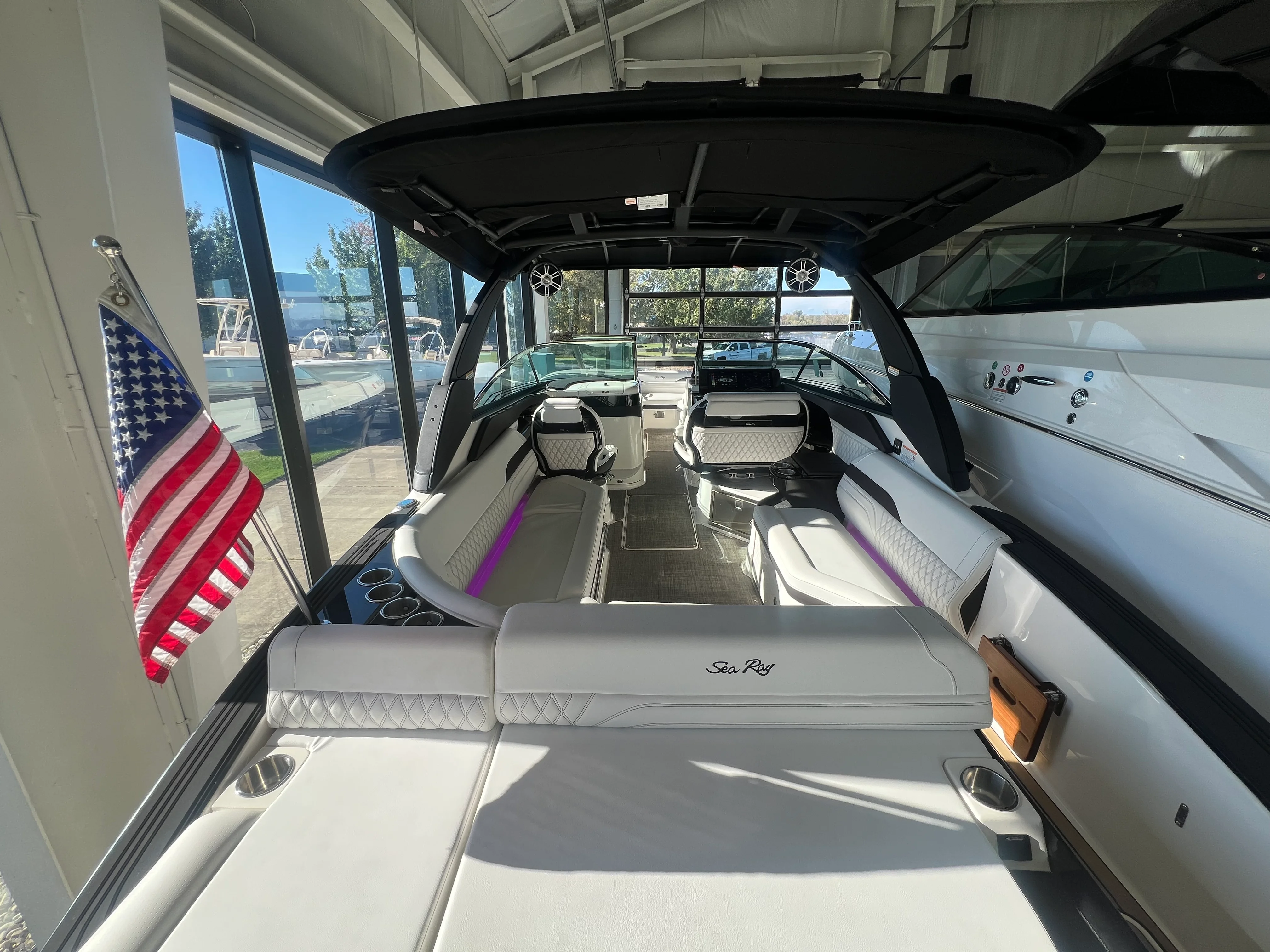 2024 Sea Ray 280 SLX OB Image Thumbnail #3