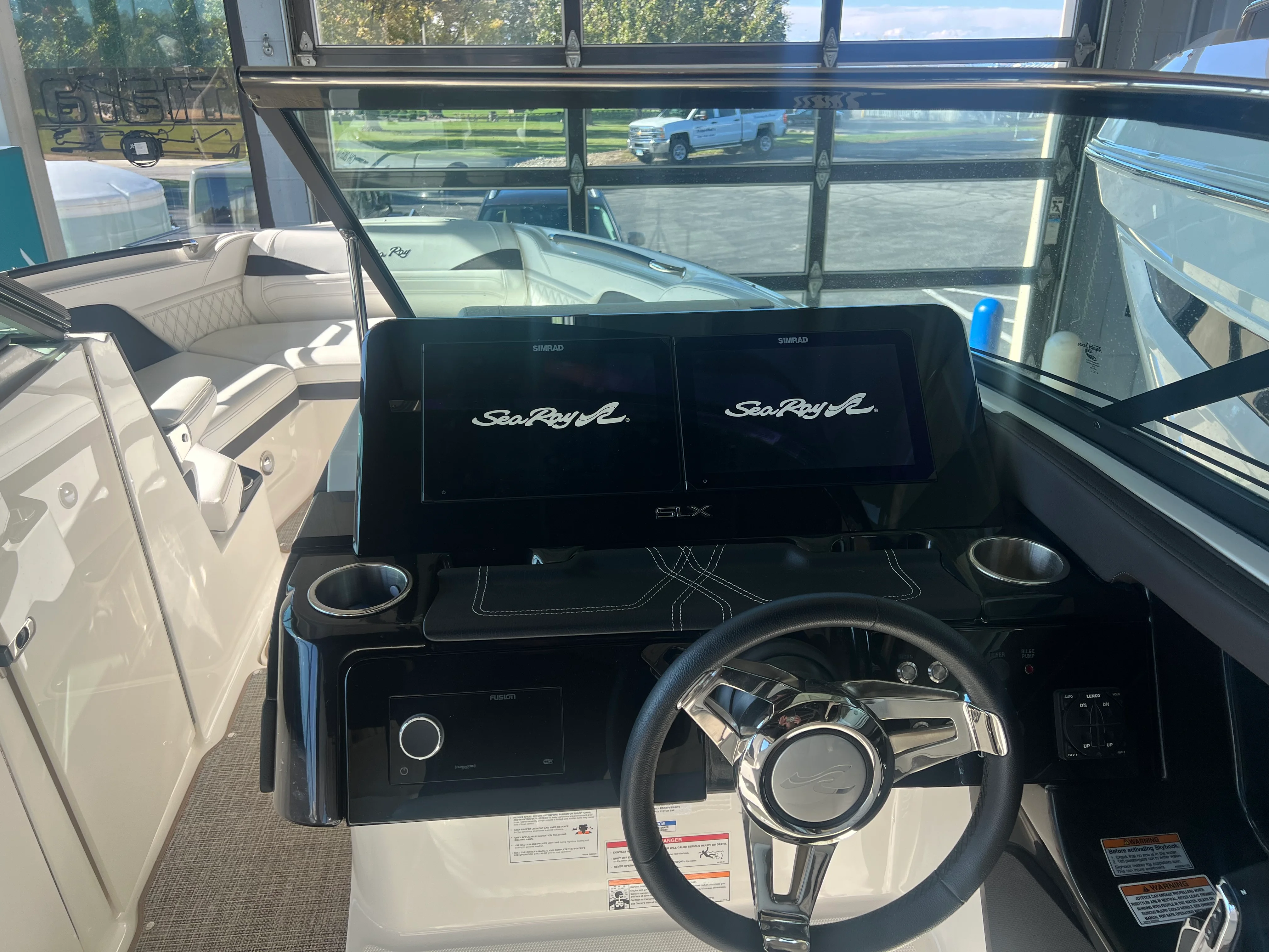 2024 Sea Ray 280 SLX OB Image Thumbnail #12