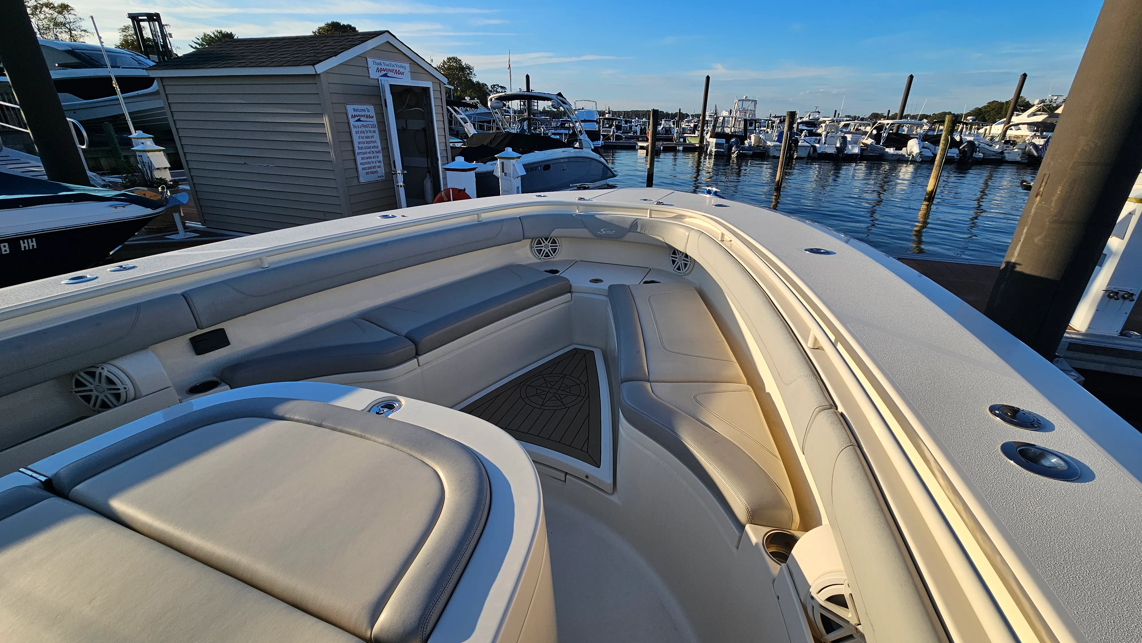 2019 Scout 355 LXF Image Thumbnail #5