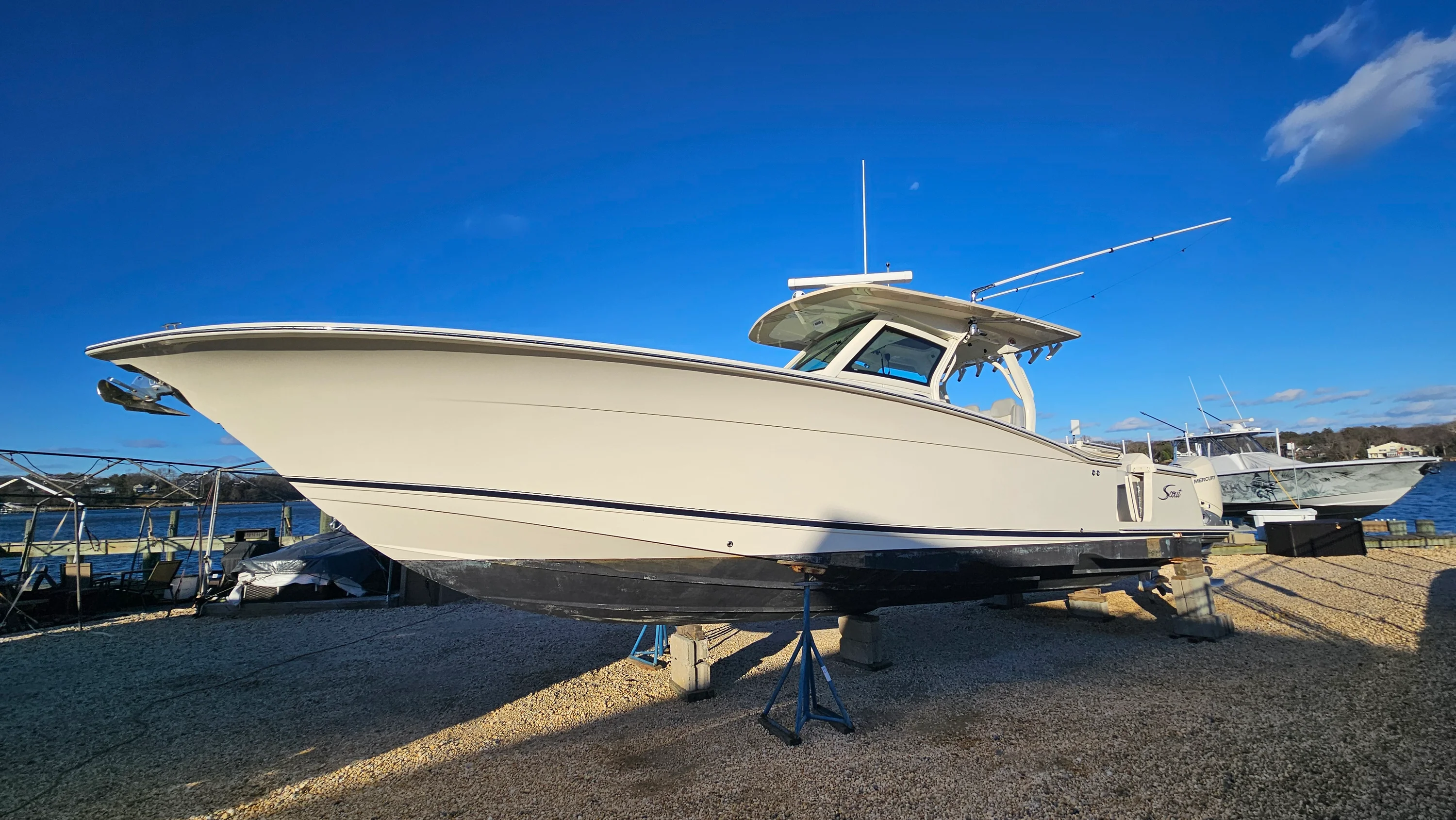 2019 Scout 355 LXF Image Thumbnail #3