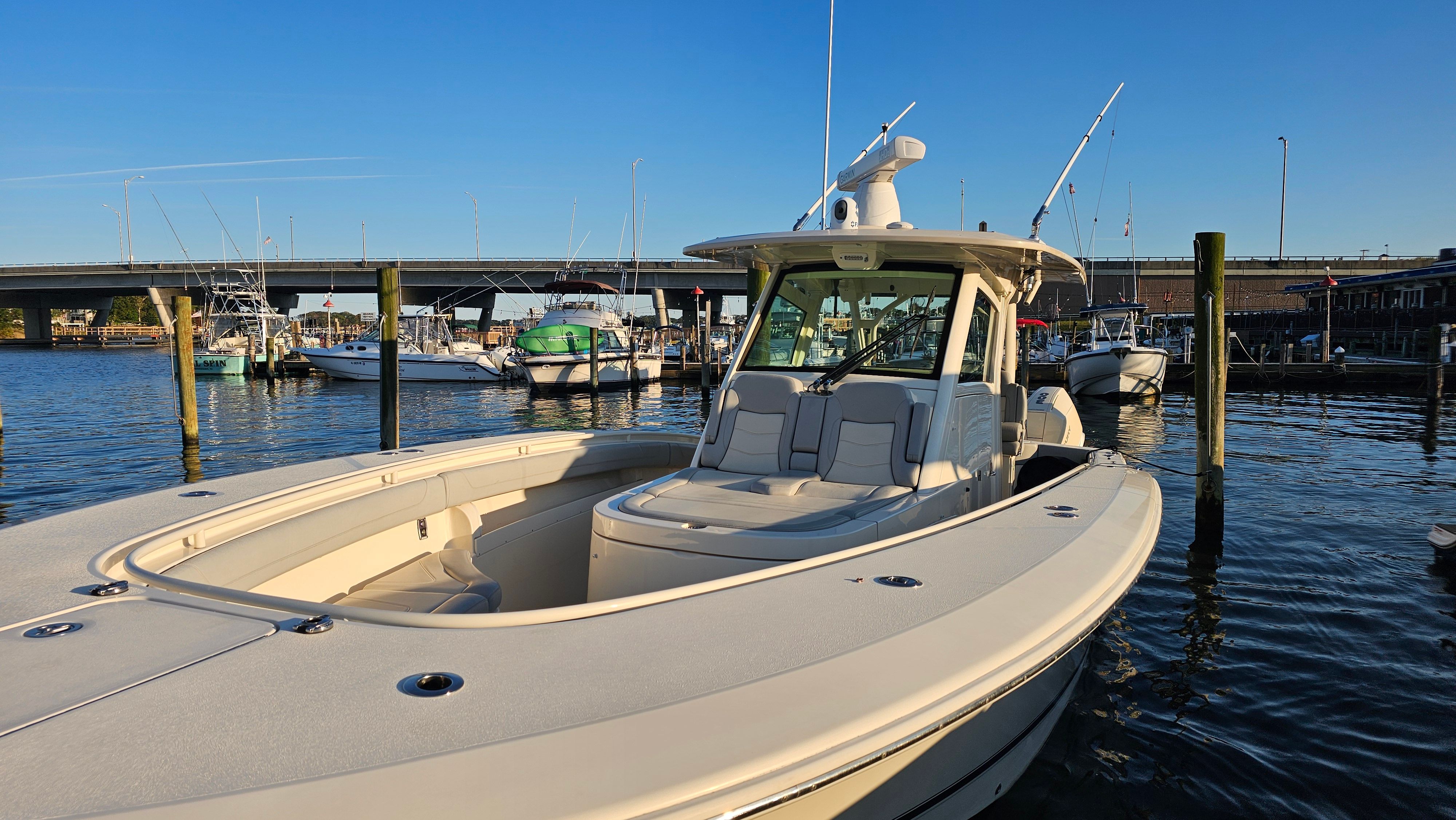 2019 Scout 355 LXF Image Thumbnail #20