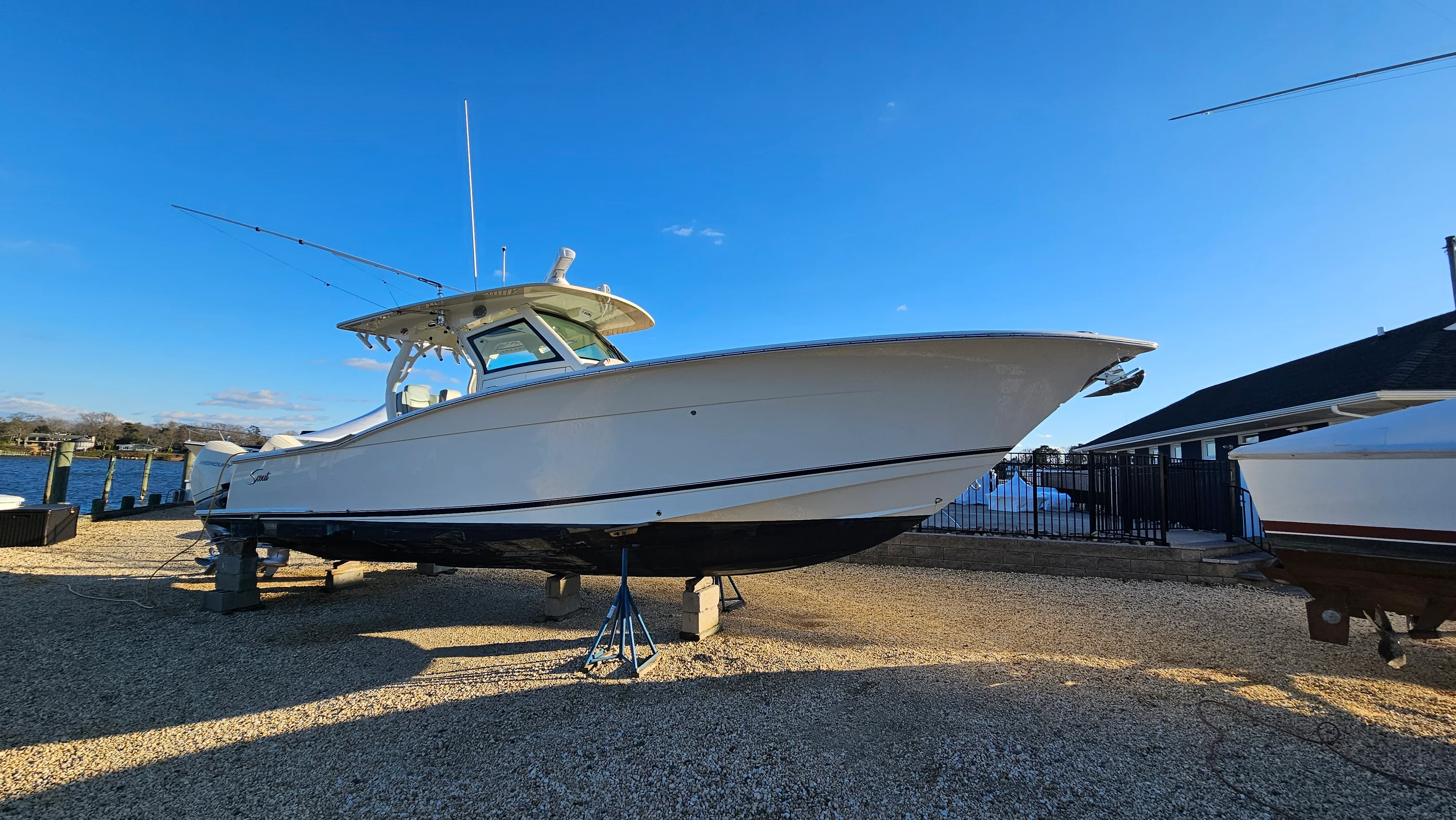 2019 Scout 355 LXF Image Thumbnail #9