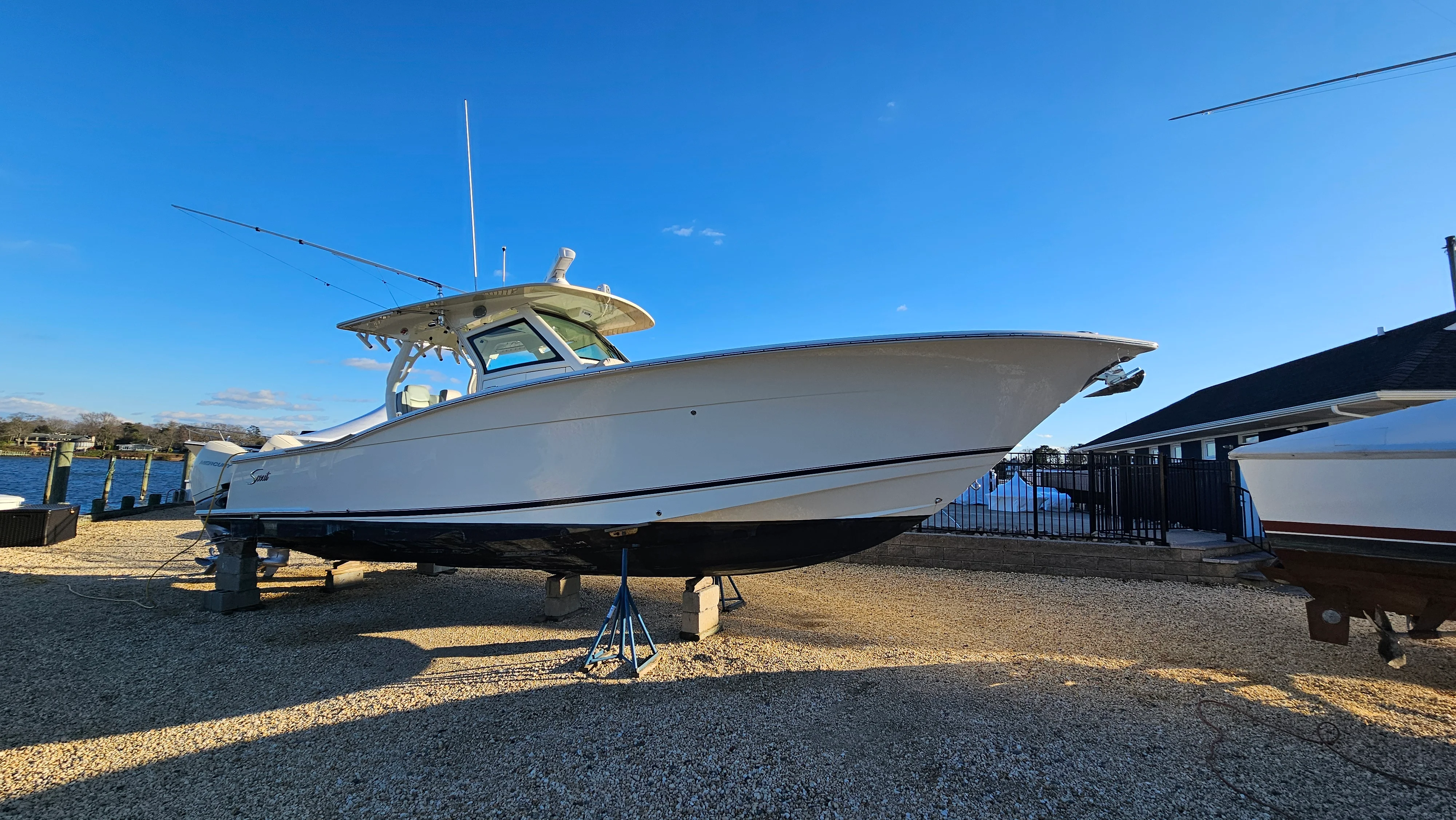 2019 Scout 355 LXF Image Thumbnail #9