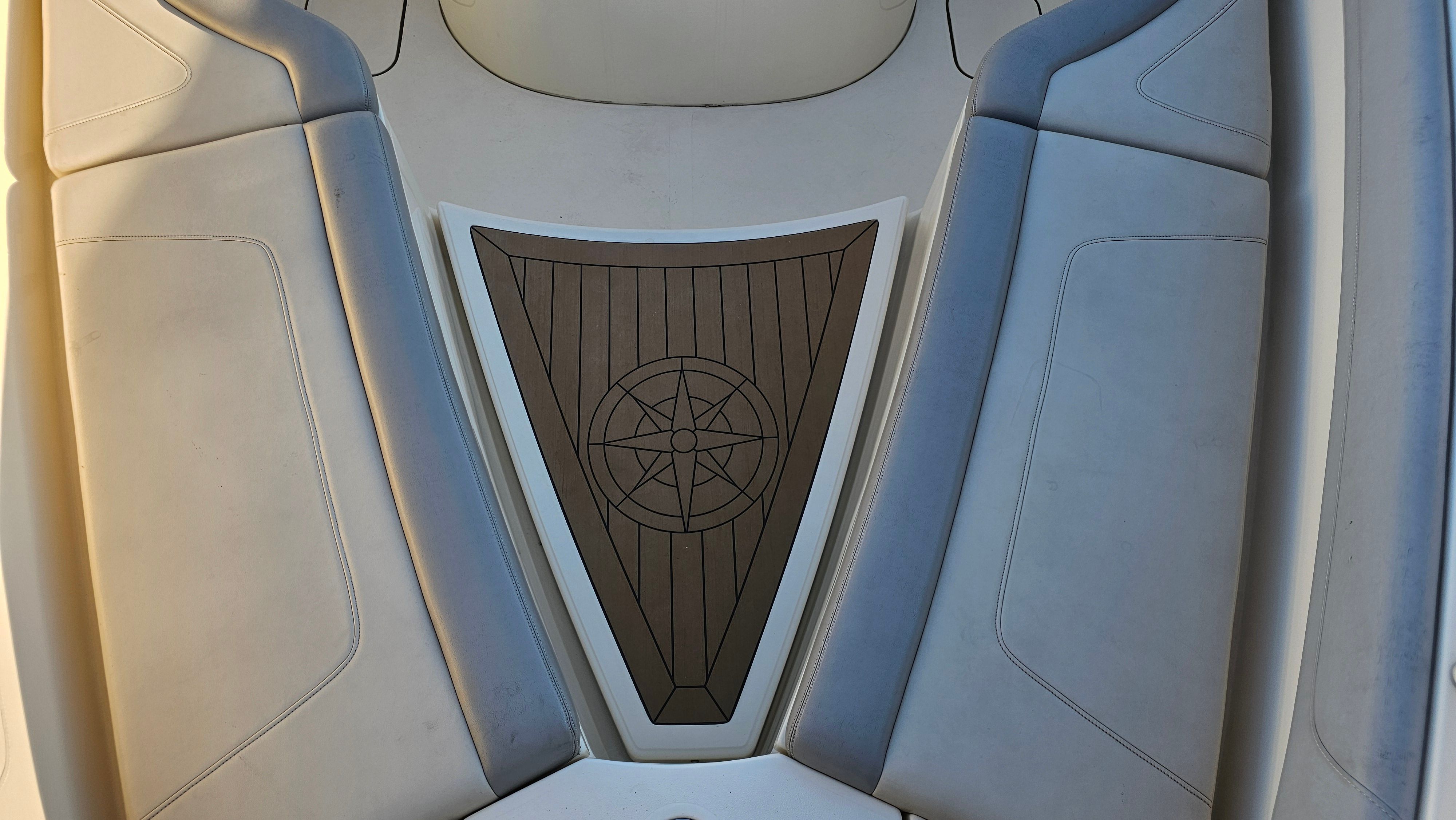 2019 Scout 355 LXF Image Thumbnail #26