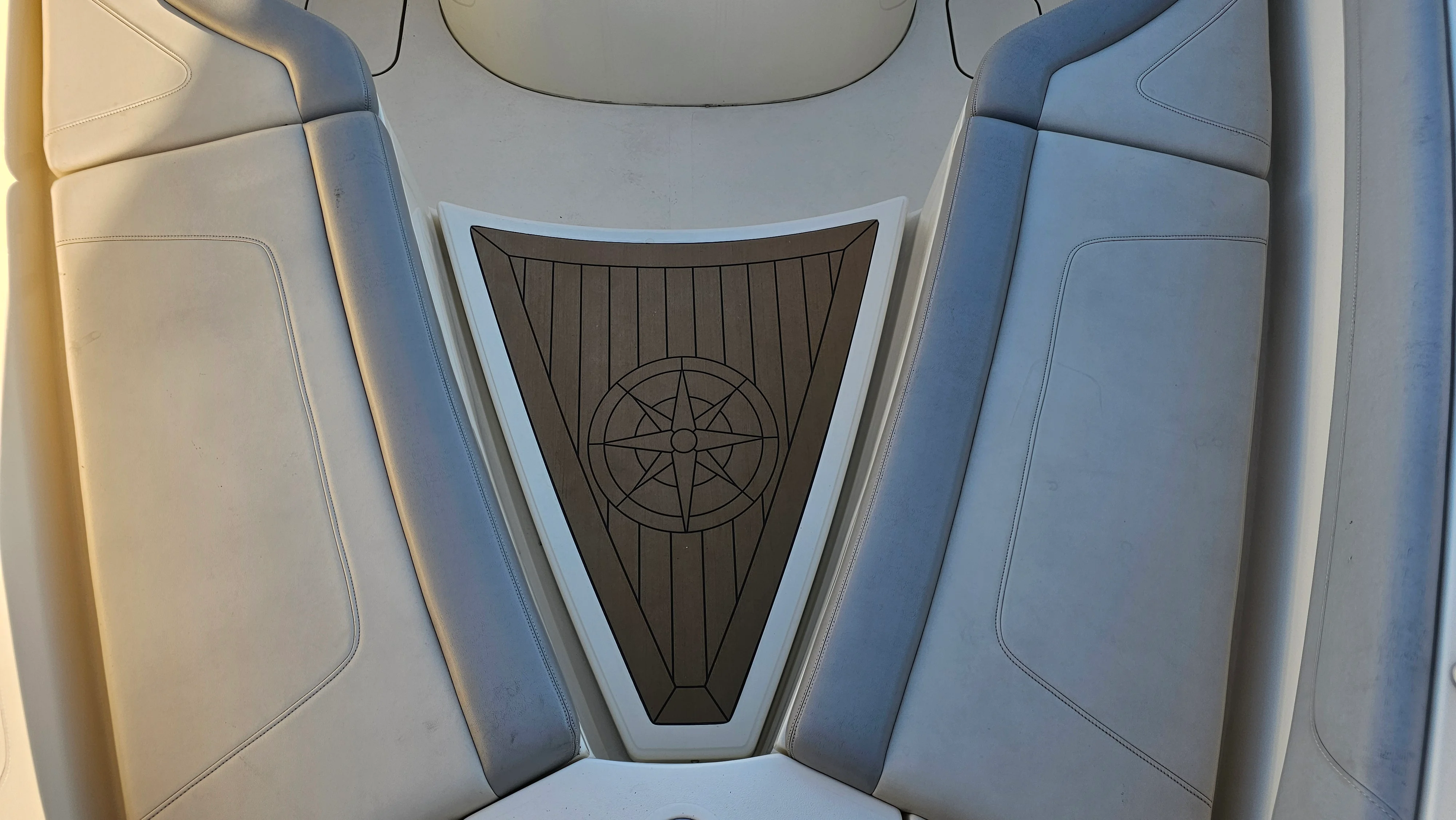 2019 Scout 355 LXF Image Thumbnail #39