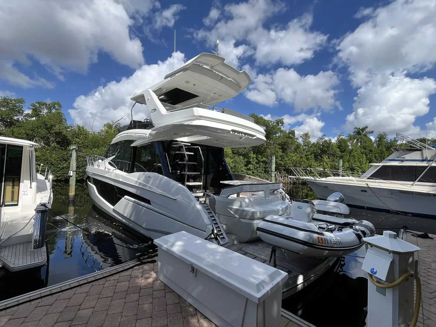 2023 Galeon 500 FLY Image Thumbnail #0