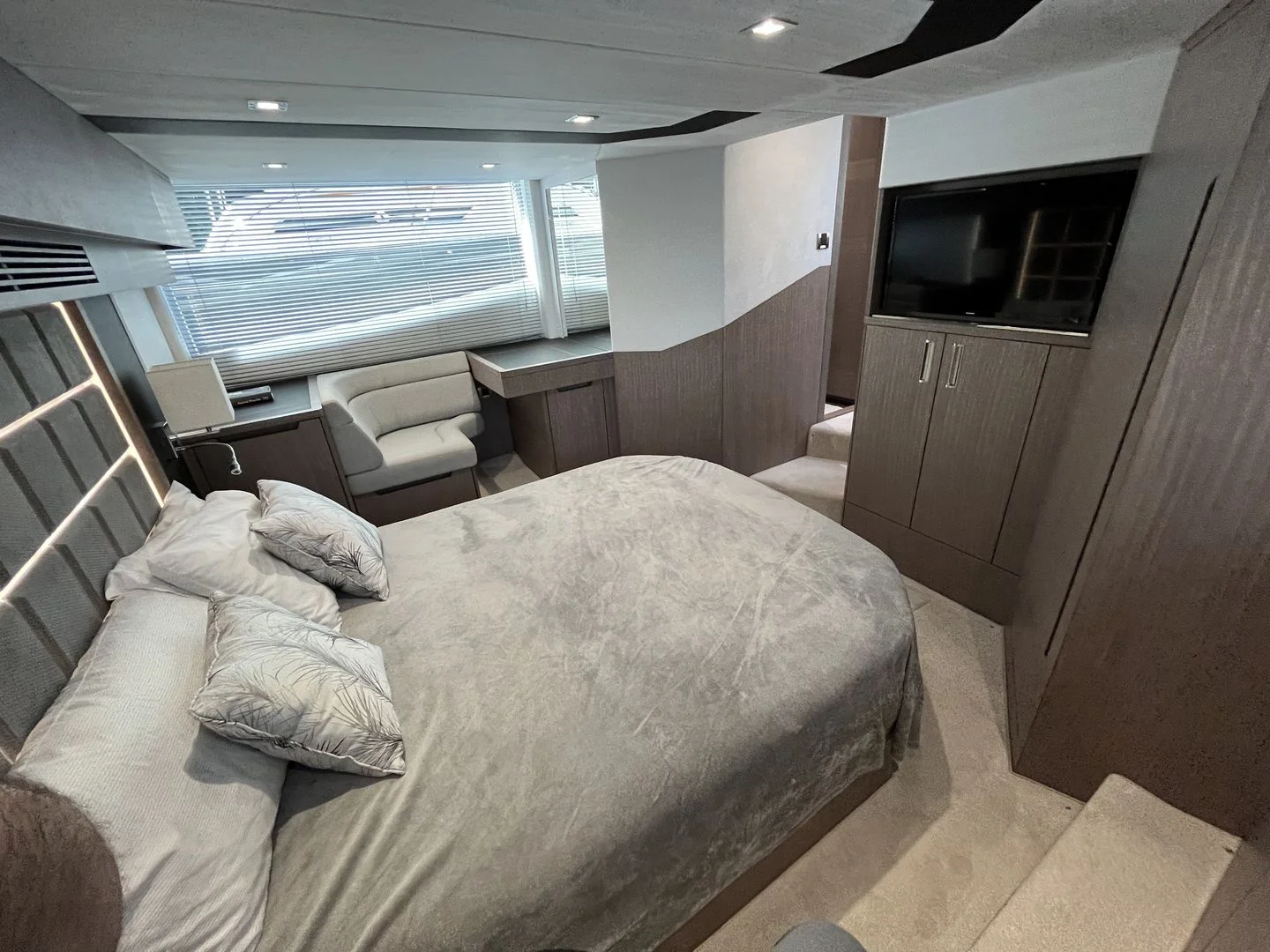 2023 Galeon 500 FLY Image Thumbnail #33