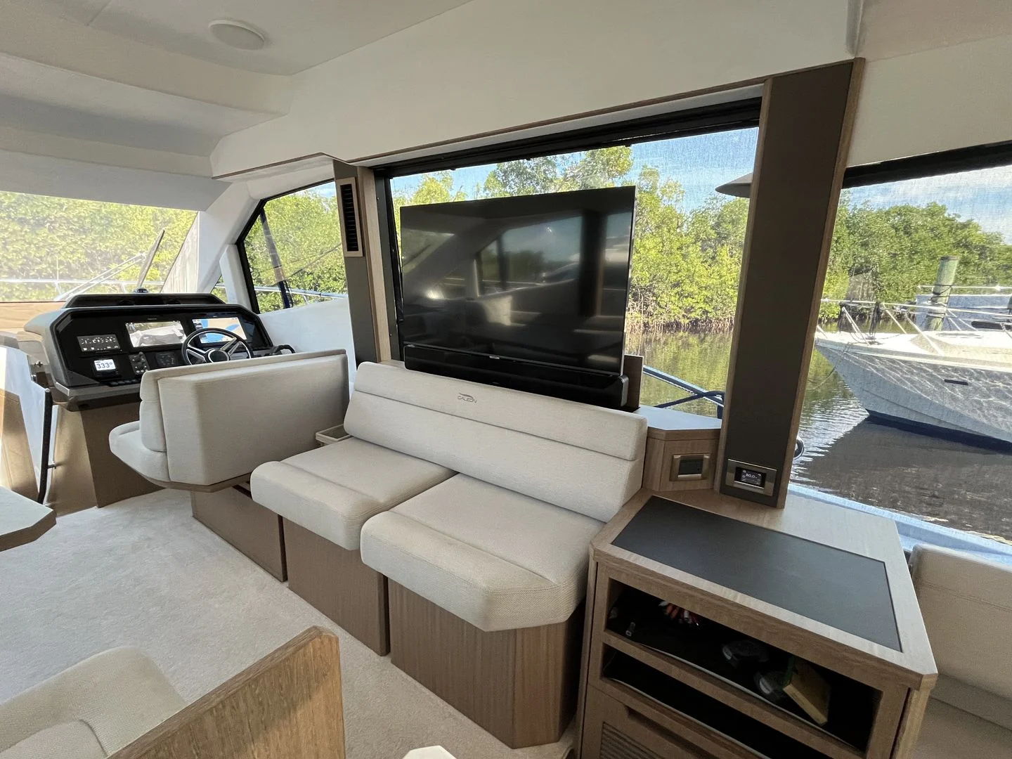 2023 Galeon 500 FLY Image Thumbnail #17