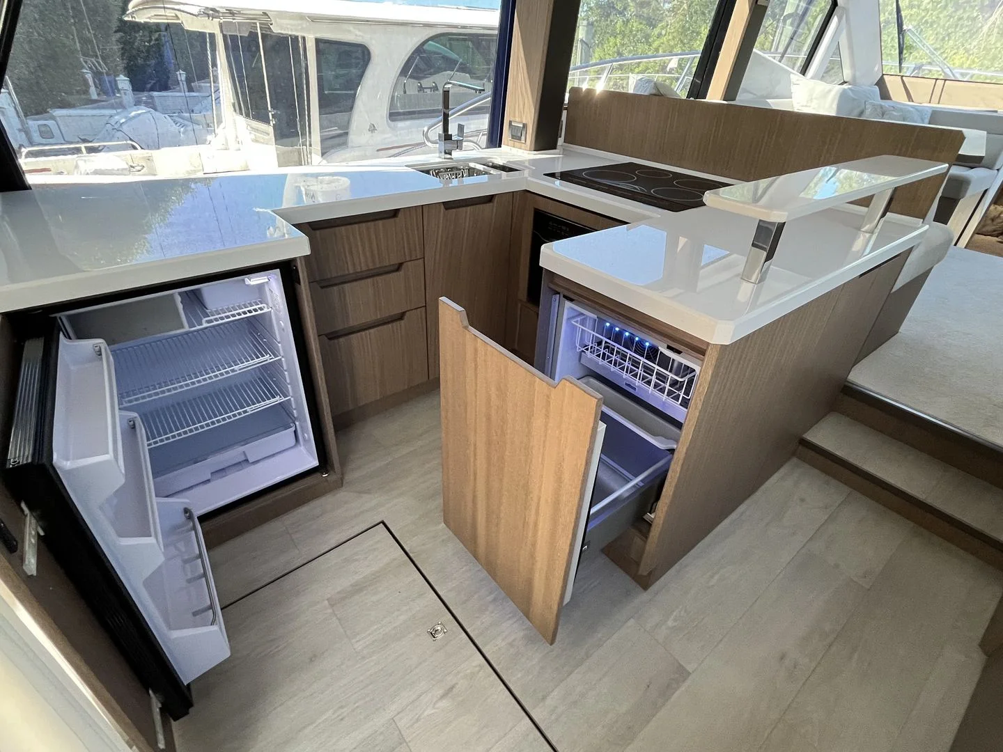 2023 Galeon 500 FLY Image Thumbnail #11