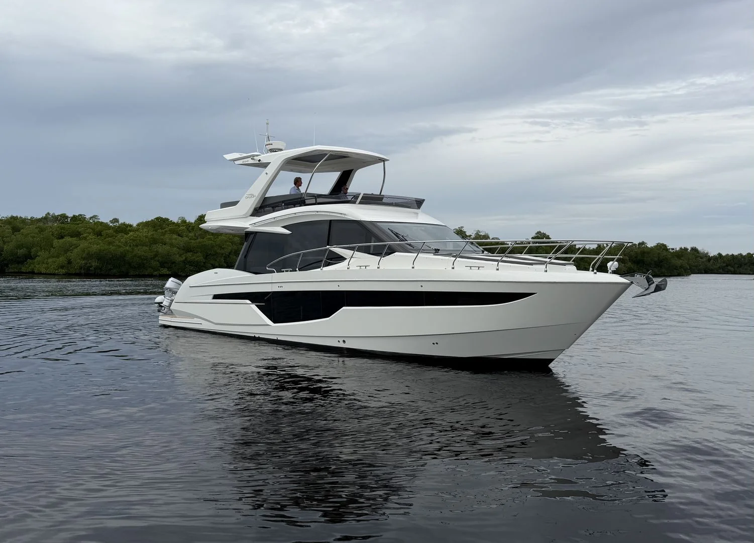 2023 Galeon 500 FLY Image Thumbnail #6