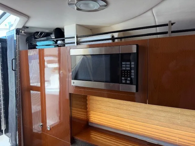 2014 Sea Ray 310 SUNDANCER Image Thumbnail #22