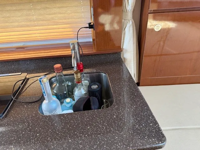 2014 Sea Ray 310 SUNDANCER Image Thumbnail #24