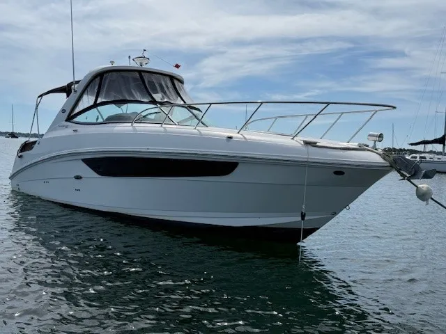 2014 Sea Ray 310 SUNDANCER Image Thumbnail #3
