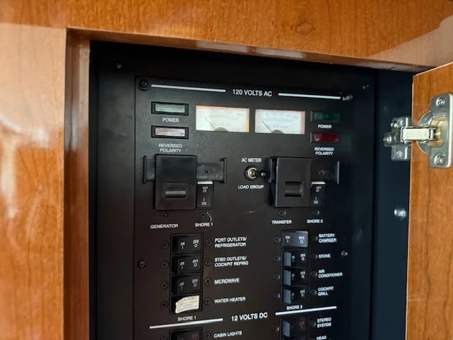 2014 Sea Ray 310 SUNDANCER Image Thumbnail #30