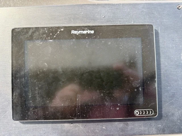 2014 Sea Ray 310 SUNDANCER Image Thumbnail #12