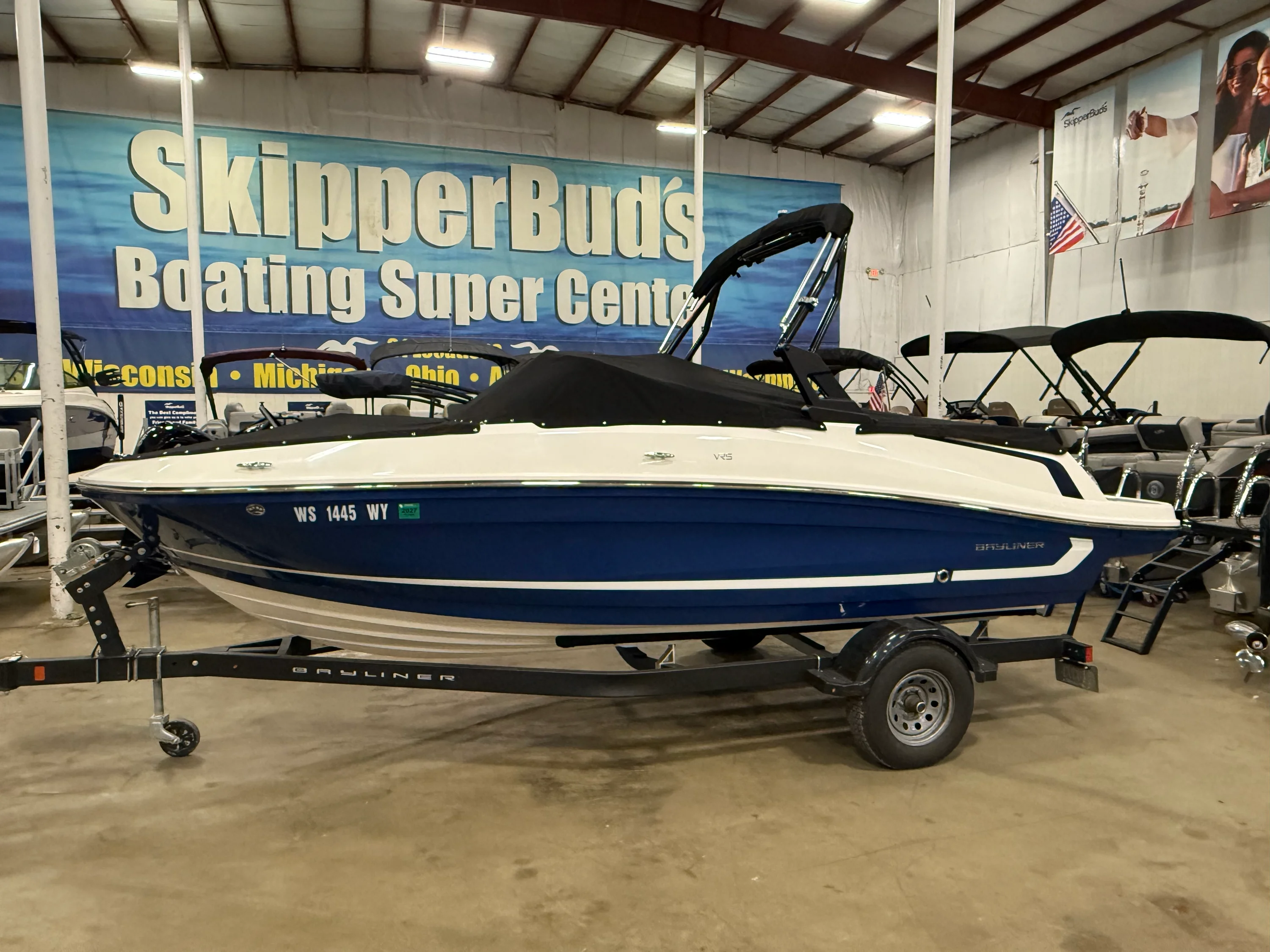 2022 Bayliner VR5 Bowrider I/O Image Thumbnail #23