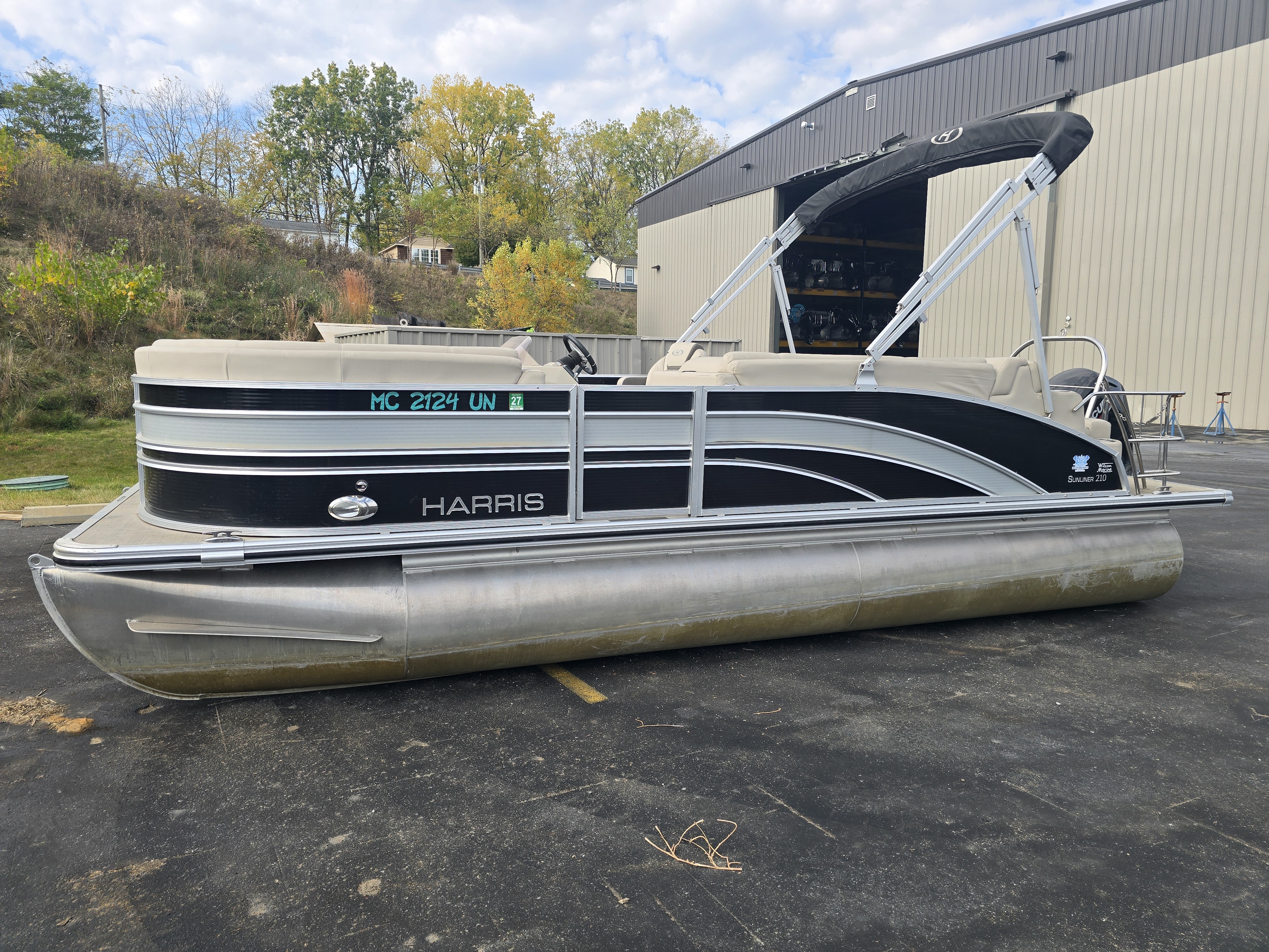 2021 Harris SUNLINER 210 Image Thumbnail #0