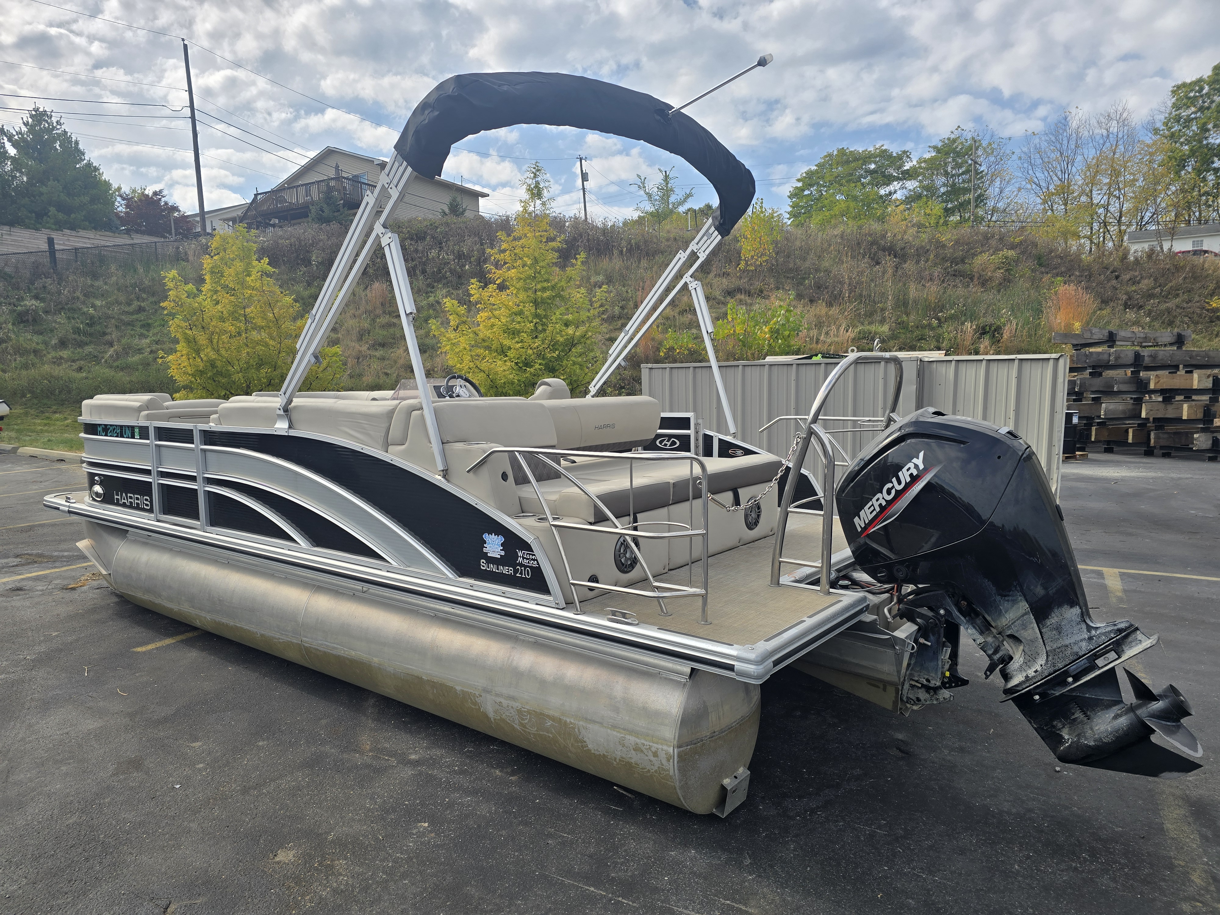 2021 Harris SUNLINER 210 Image Thumbnail #1